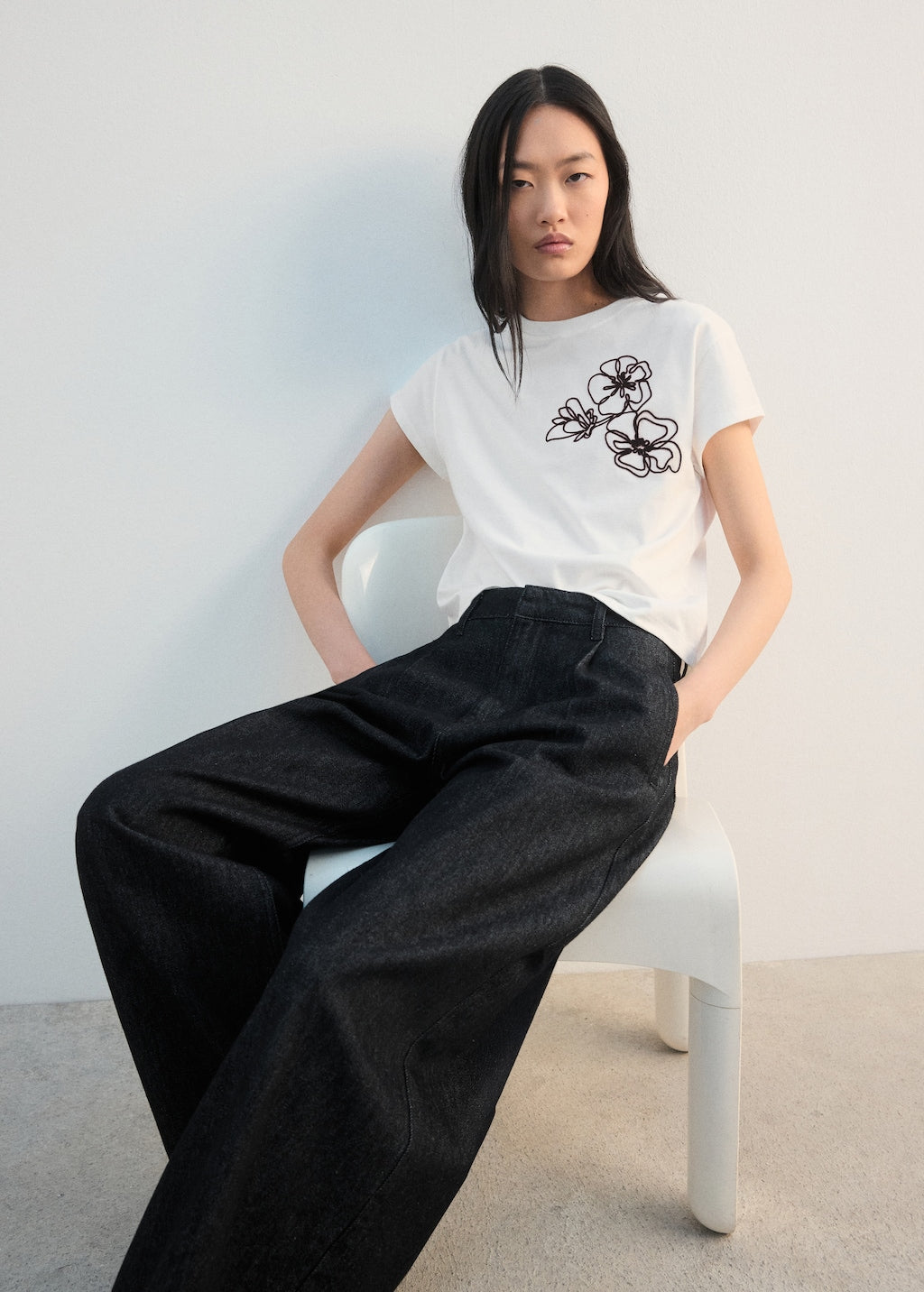Mango t-shirt patrick in off white - Image 5