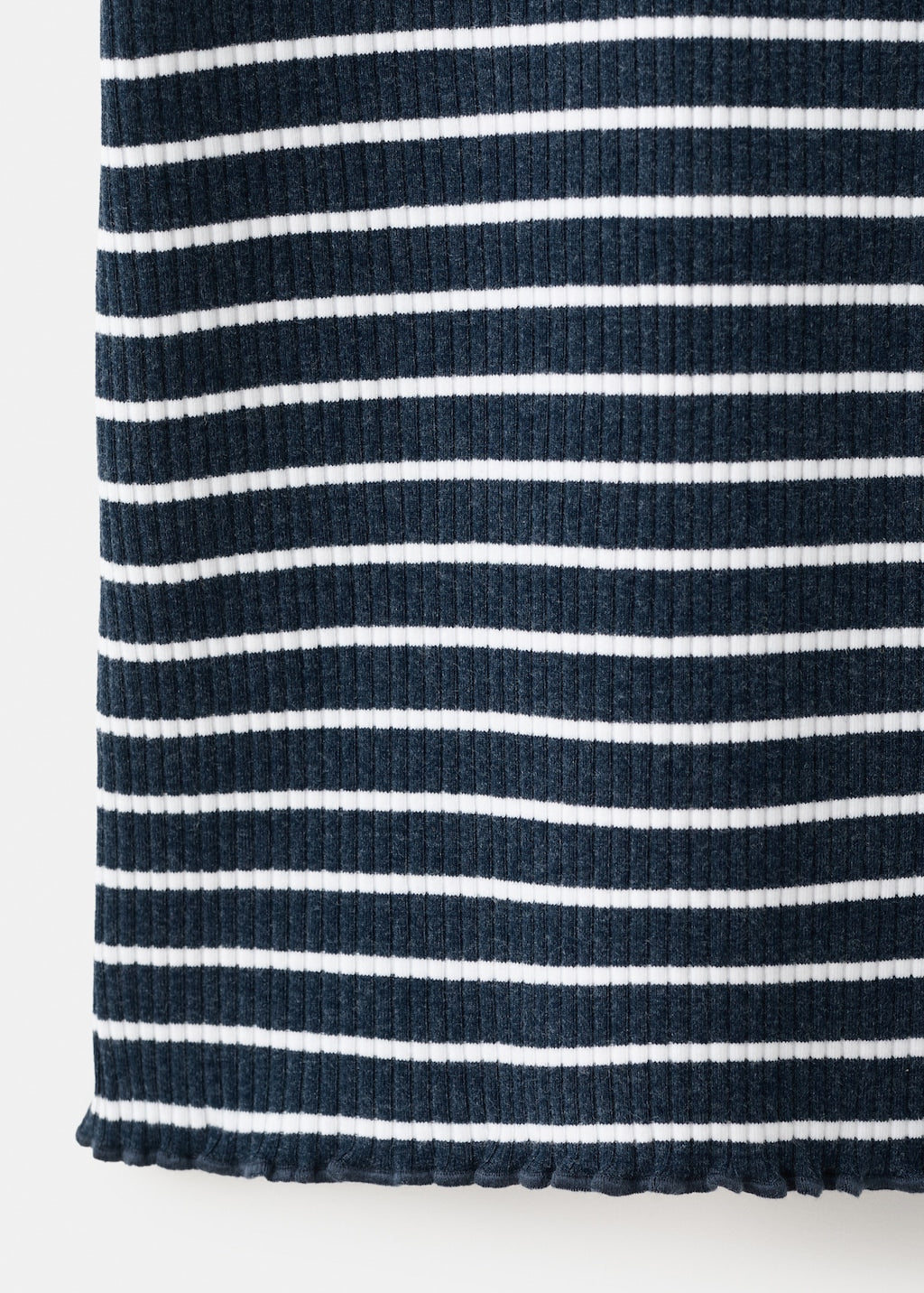 Mango t-shirt queen in navy - Image 2