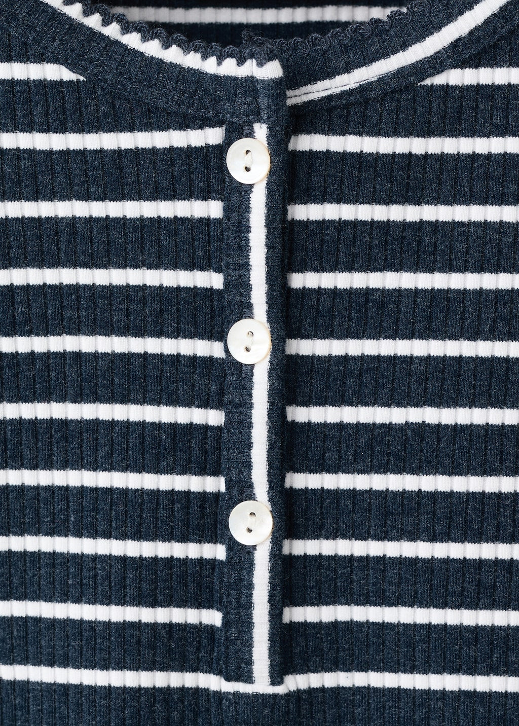 Mango t-shirt queen in navy - Image 4