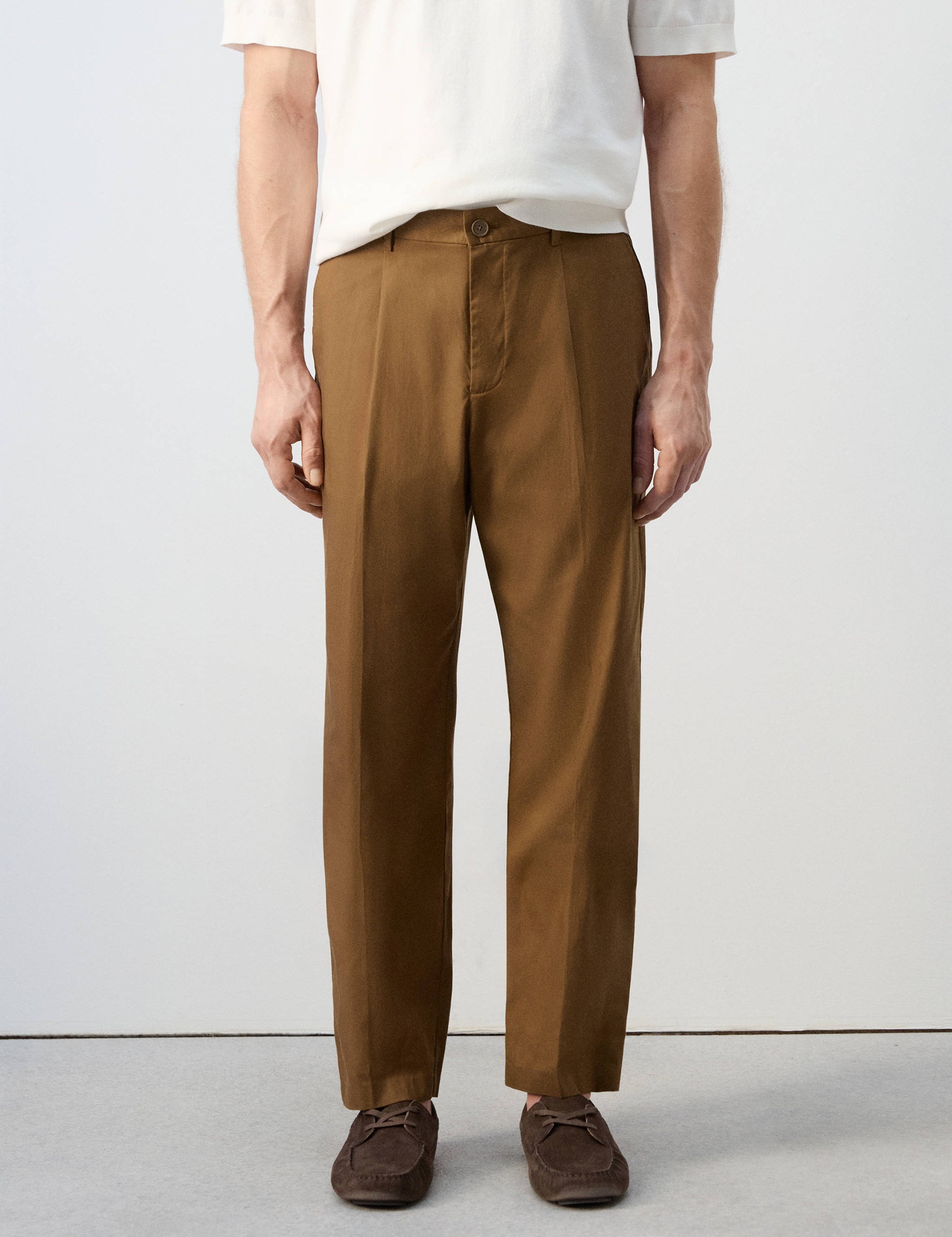 Mango trousers lighter in brown - 002