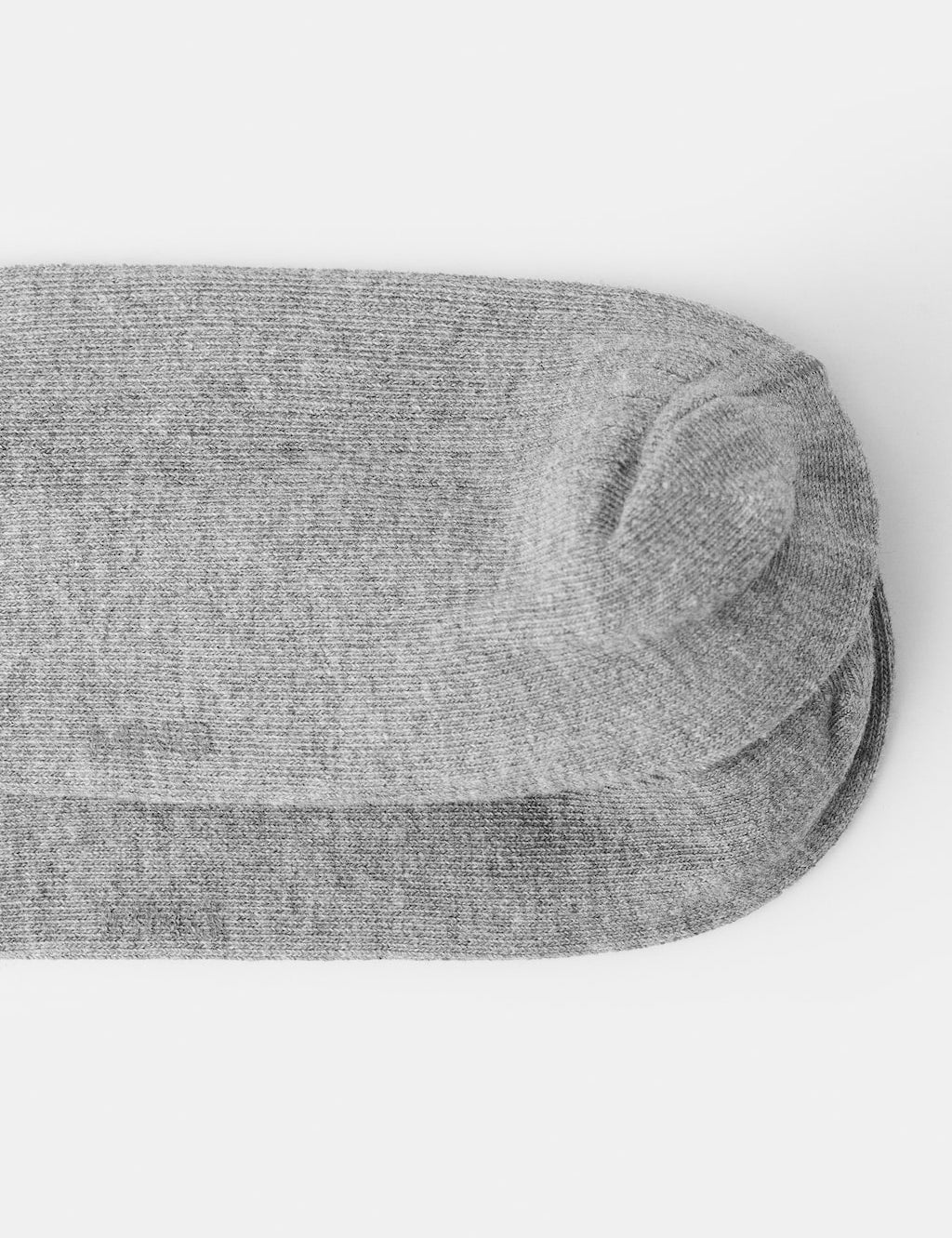 Mango socks gorilla in light vigore grey - Image 2