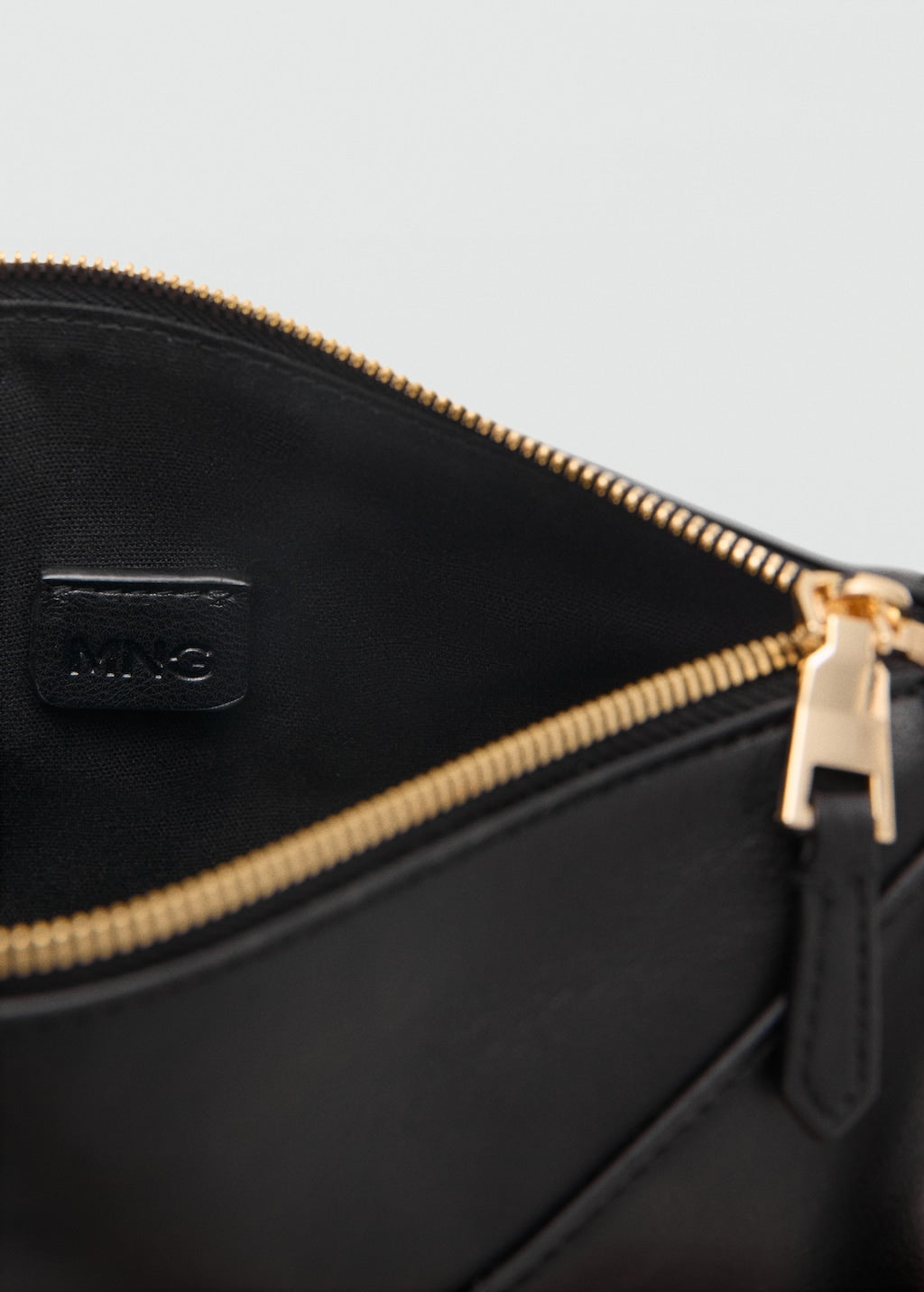 Mango crossbody bag cortado in black - Image 4