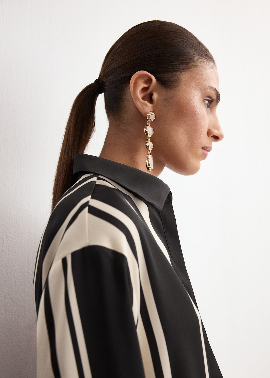 Mango blouse carol in black - Image 4