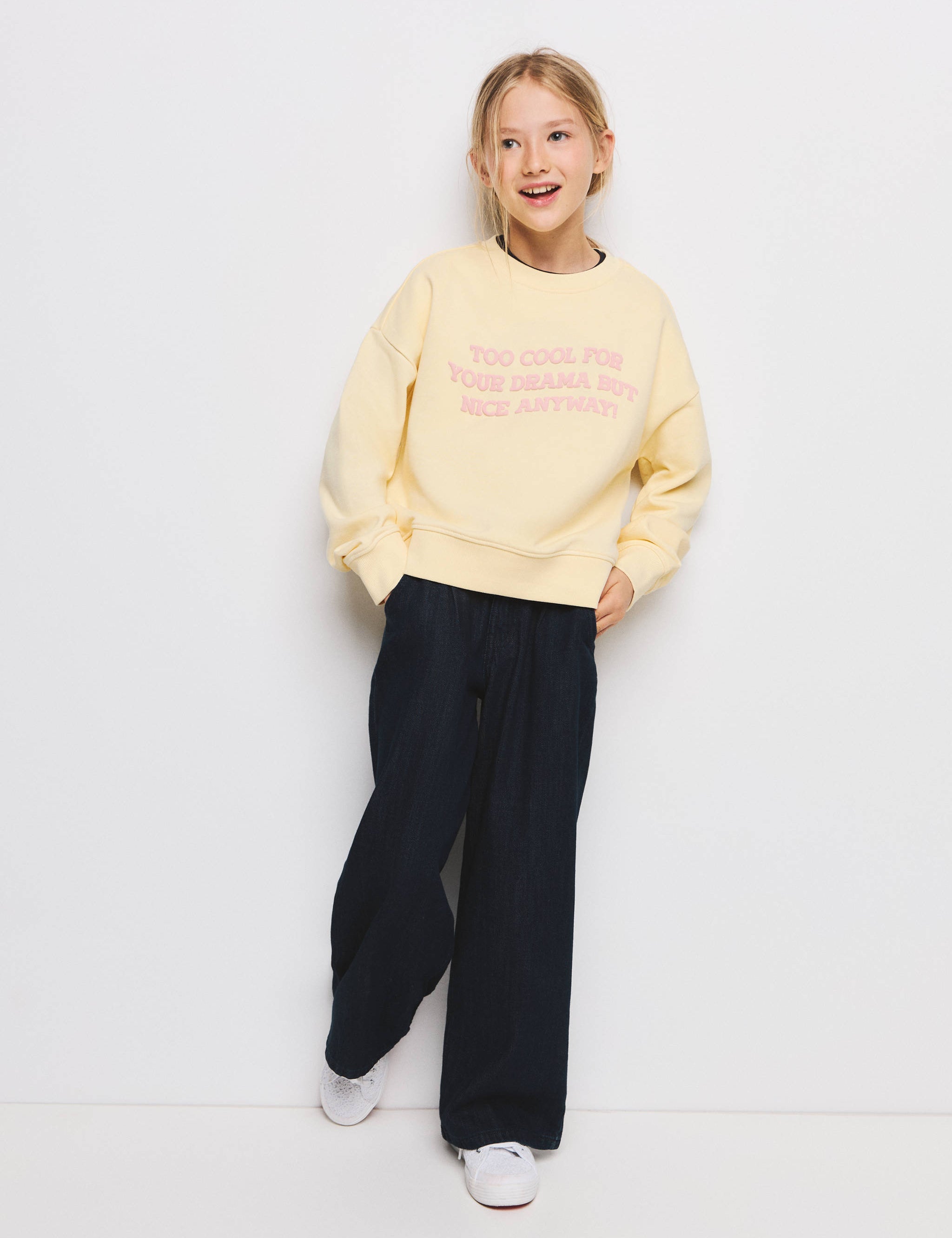 Mango sweatshirt jane in pastel yellow-001