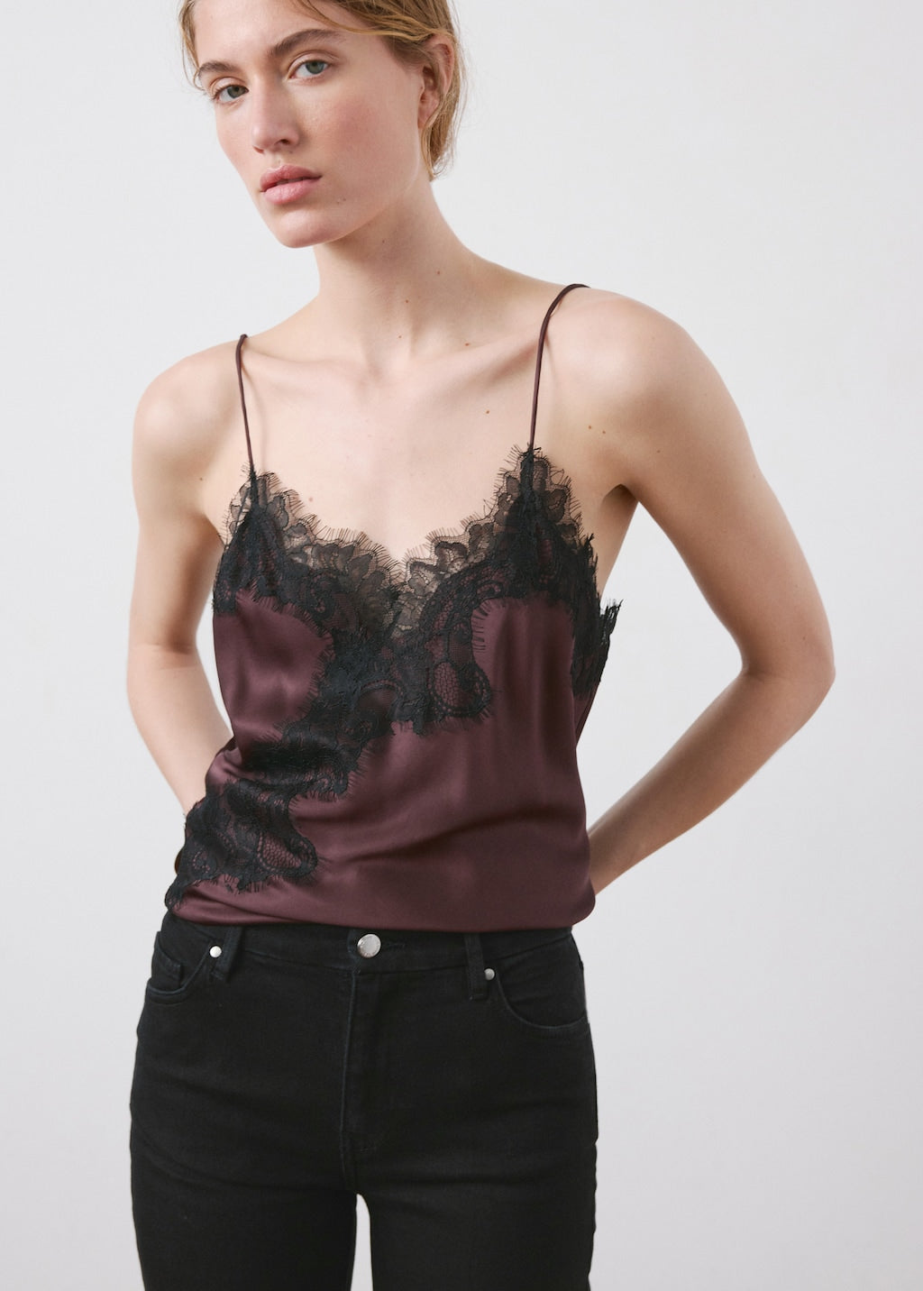 Mango jeans violeta in black denim - Image 4