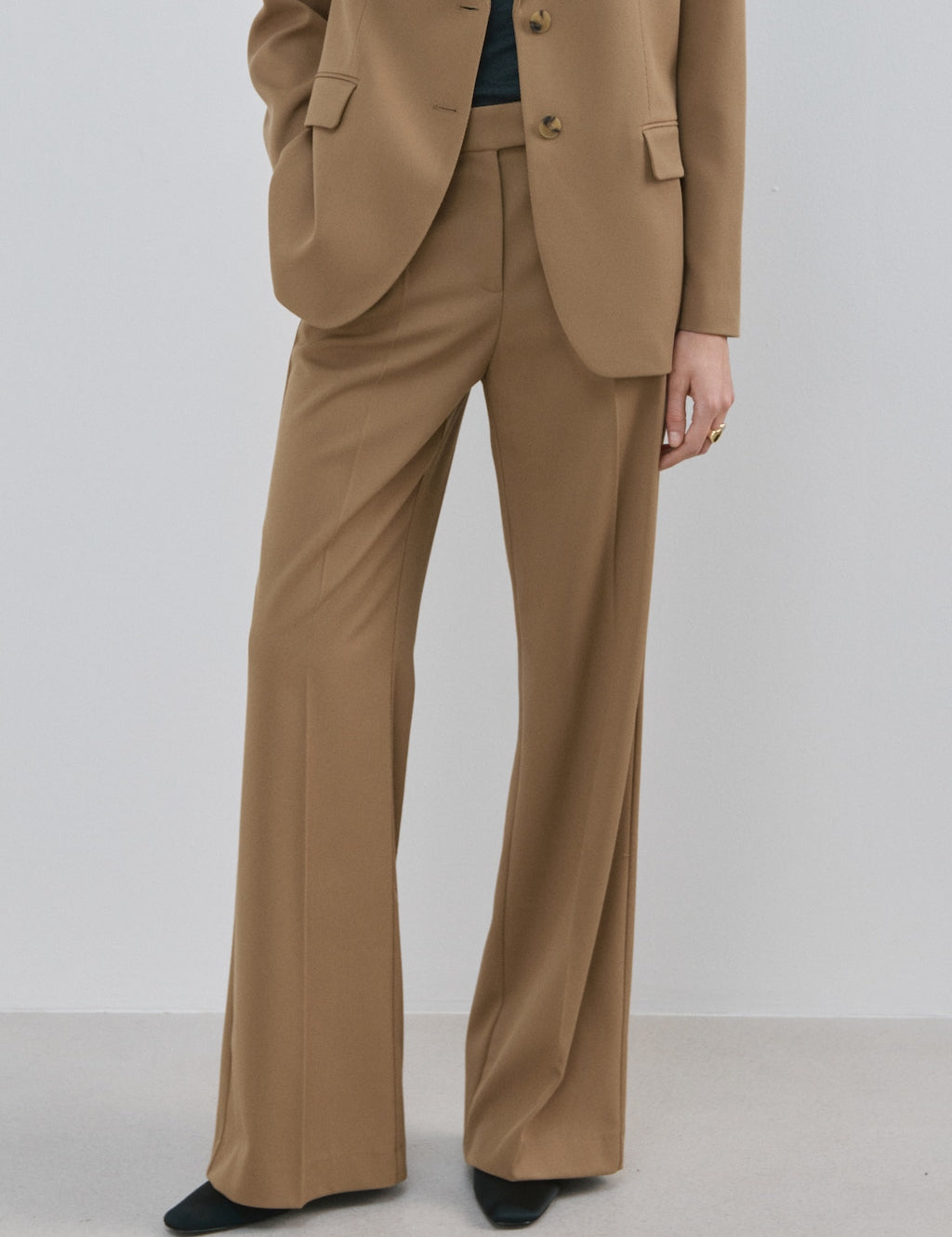 Mango trousers osaka in camel - Image 1