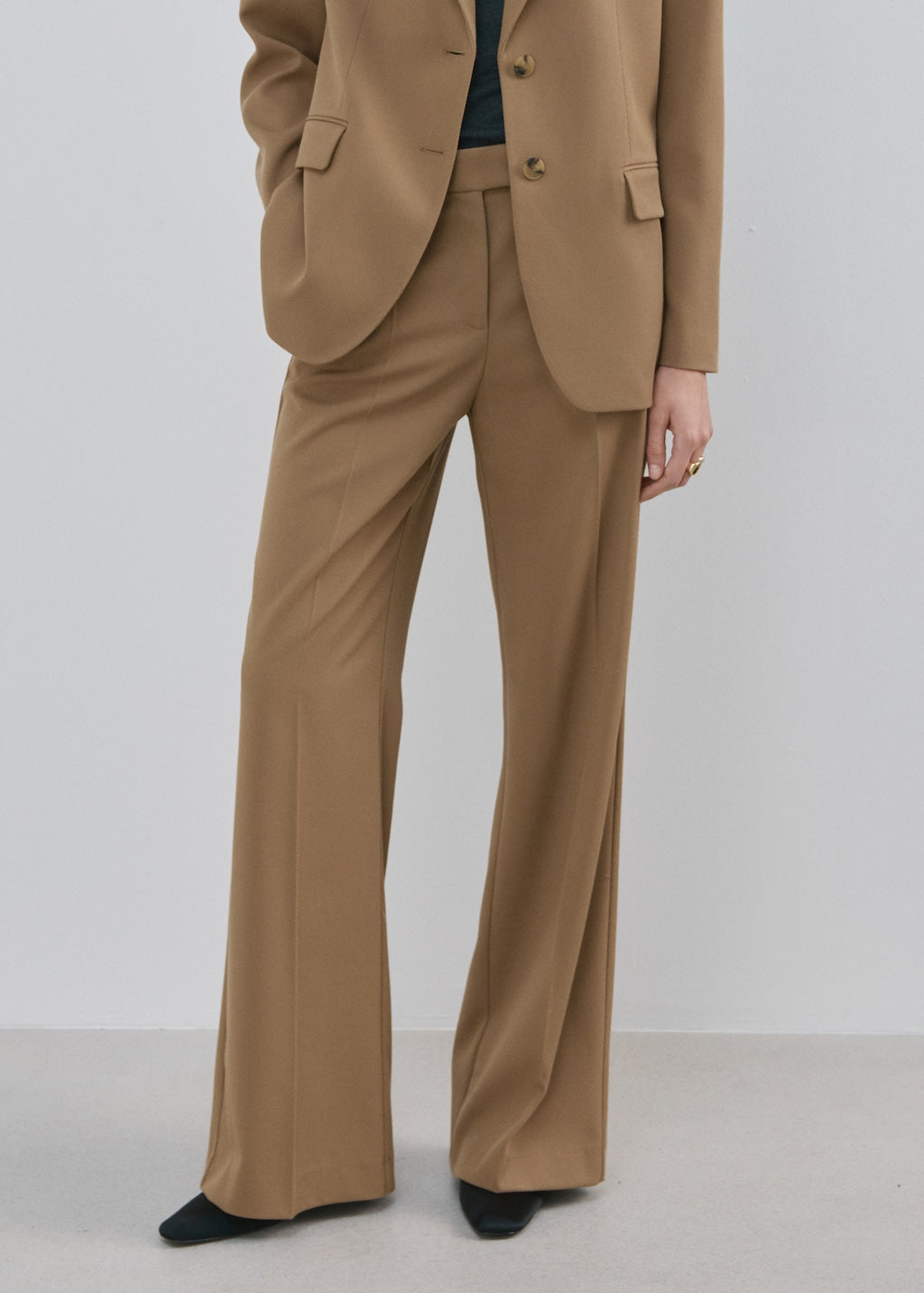 Mango trousers osaka in camel - Image 1