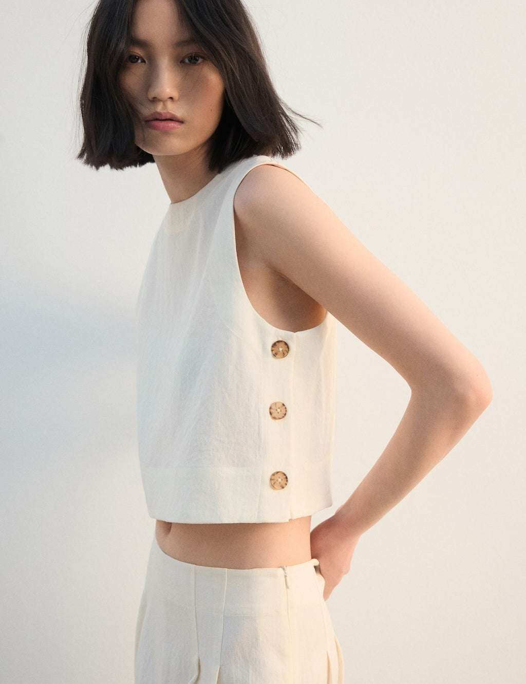 Mango top hawai in raw - Image 1