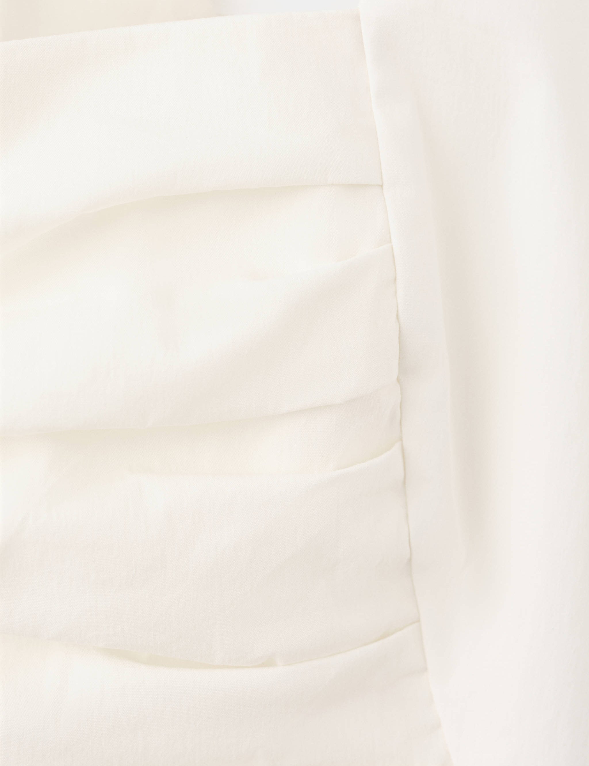 Mango top kasha in white