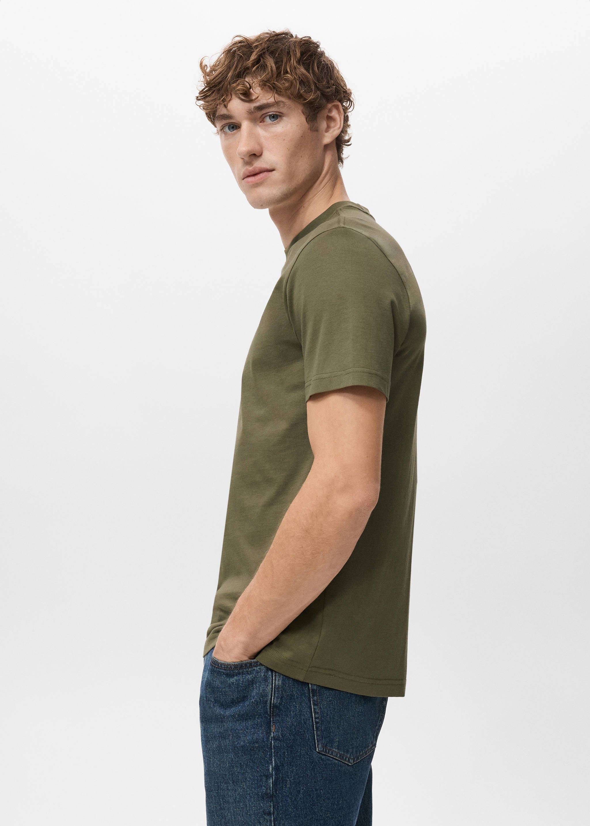 Mango t-shirt cherlo in olive - 008