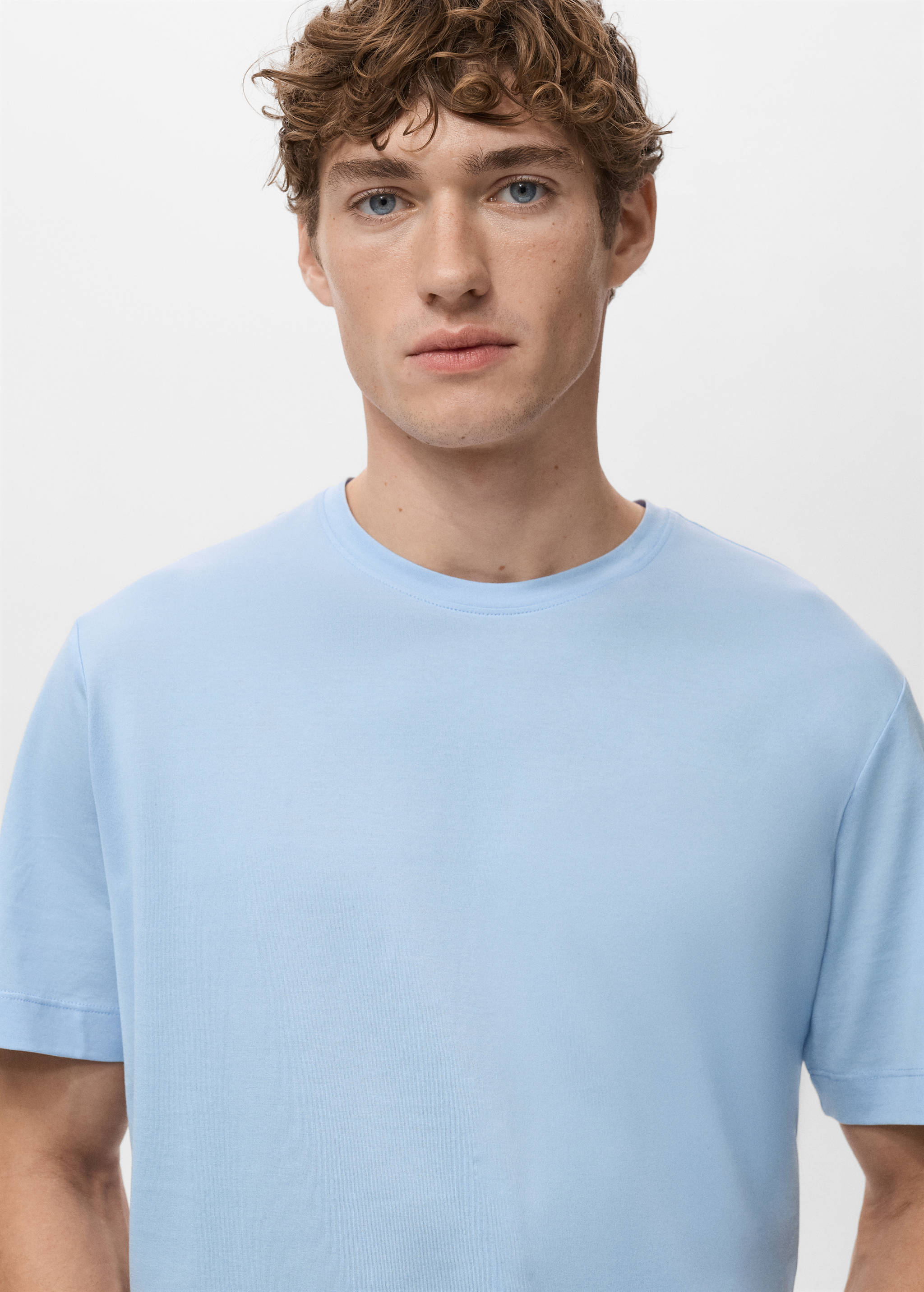 Mango t-shirt bellow in celestial-004