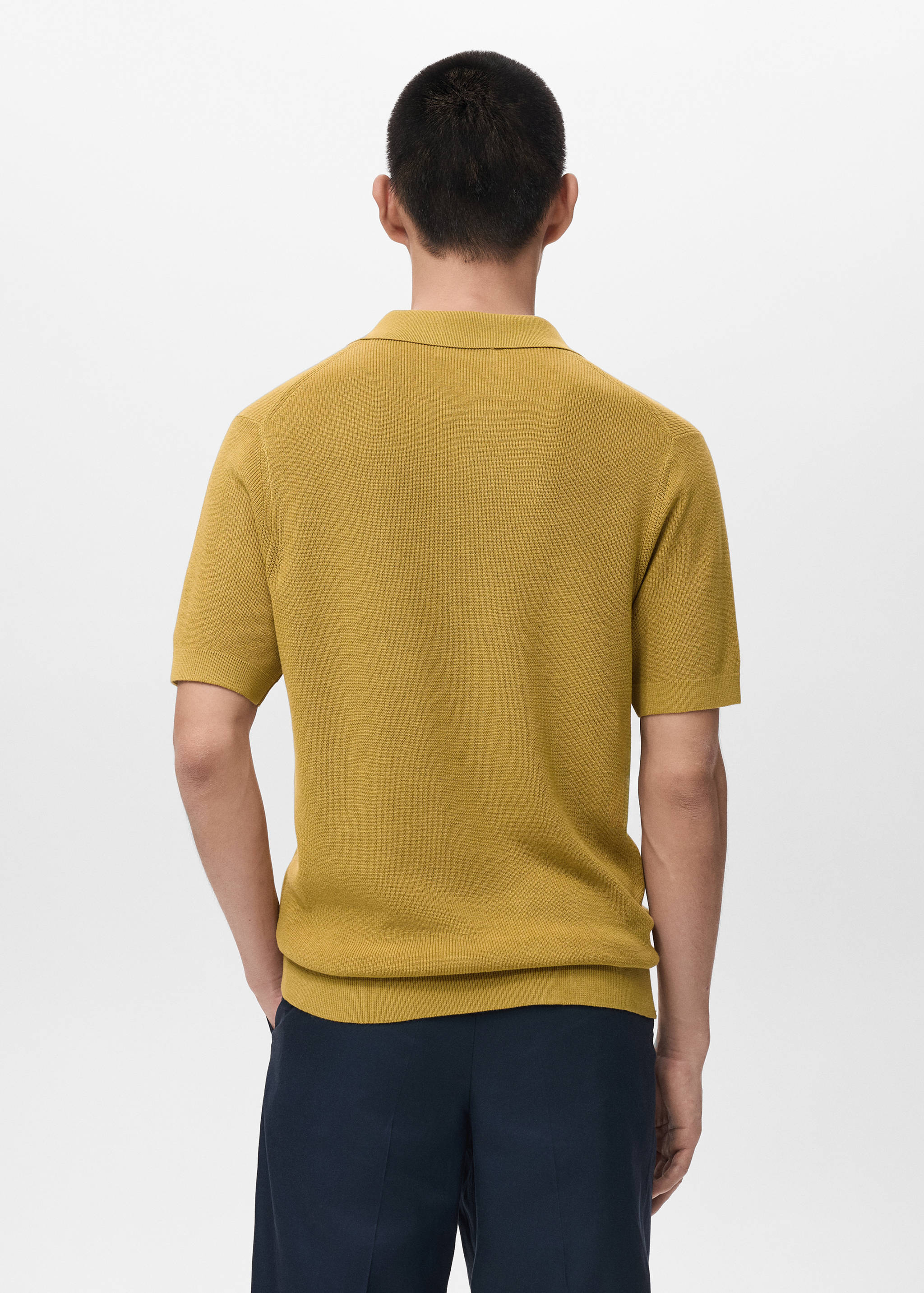 Mango poloshirt lino in color 19-003