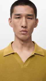 Mango poloshirt lino in color 19-004