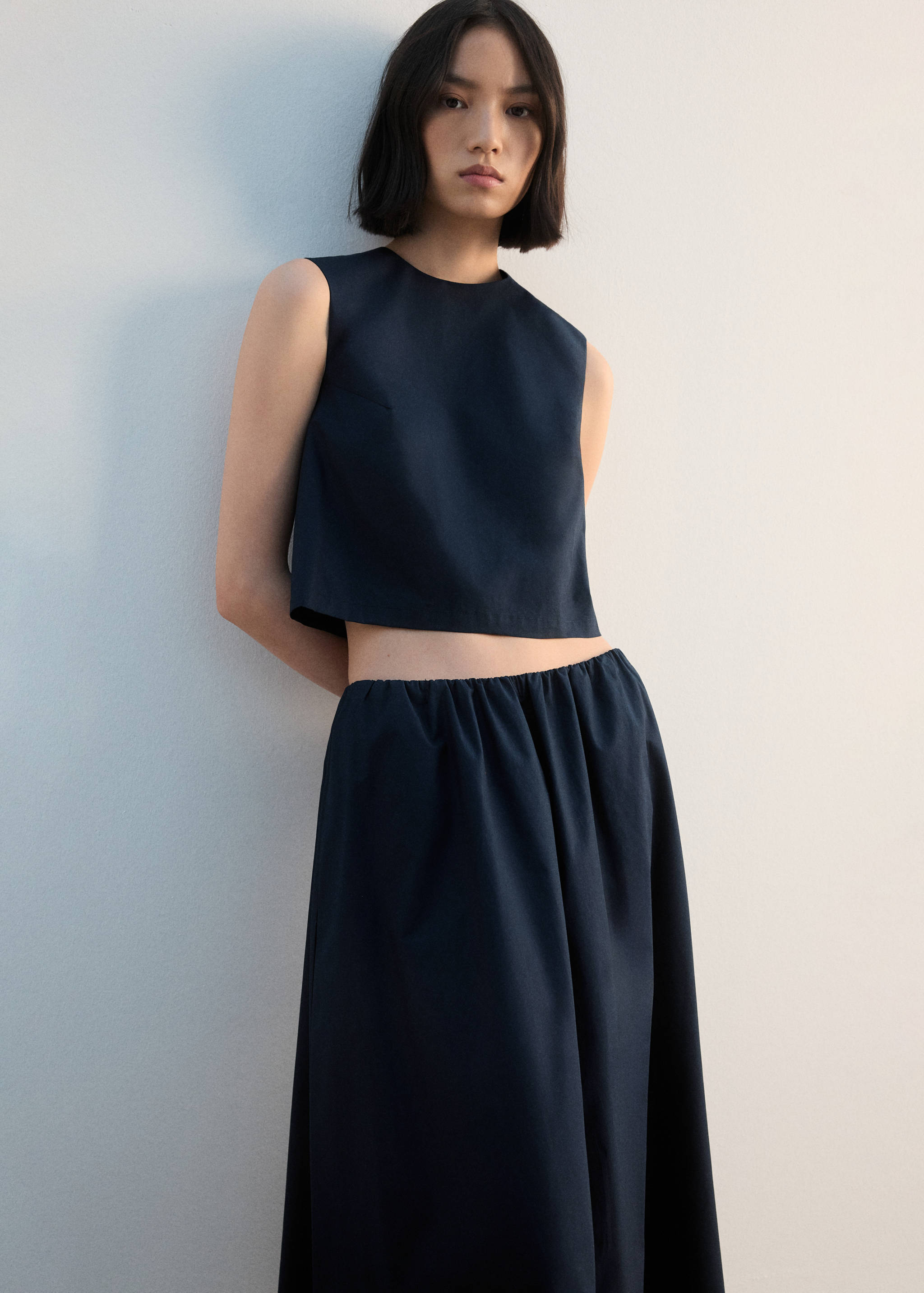 Mango top poppy in navy-002