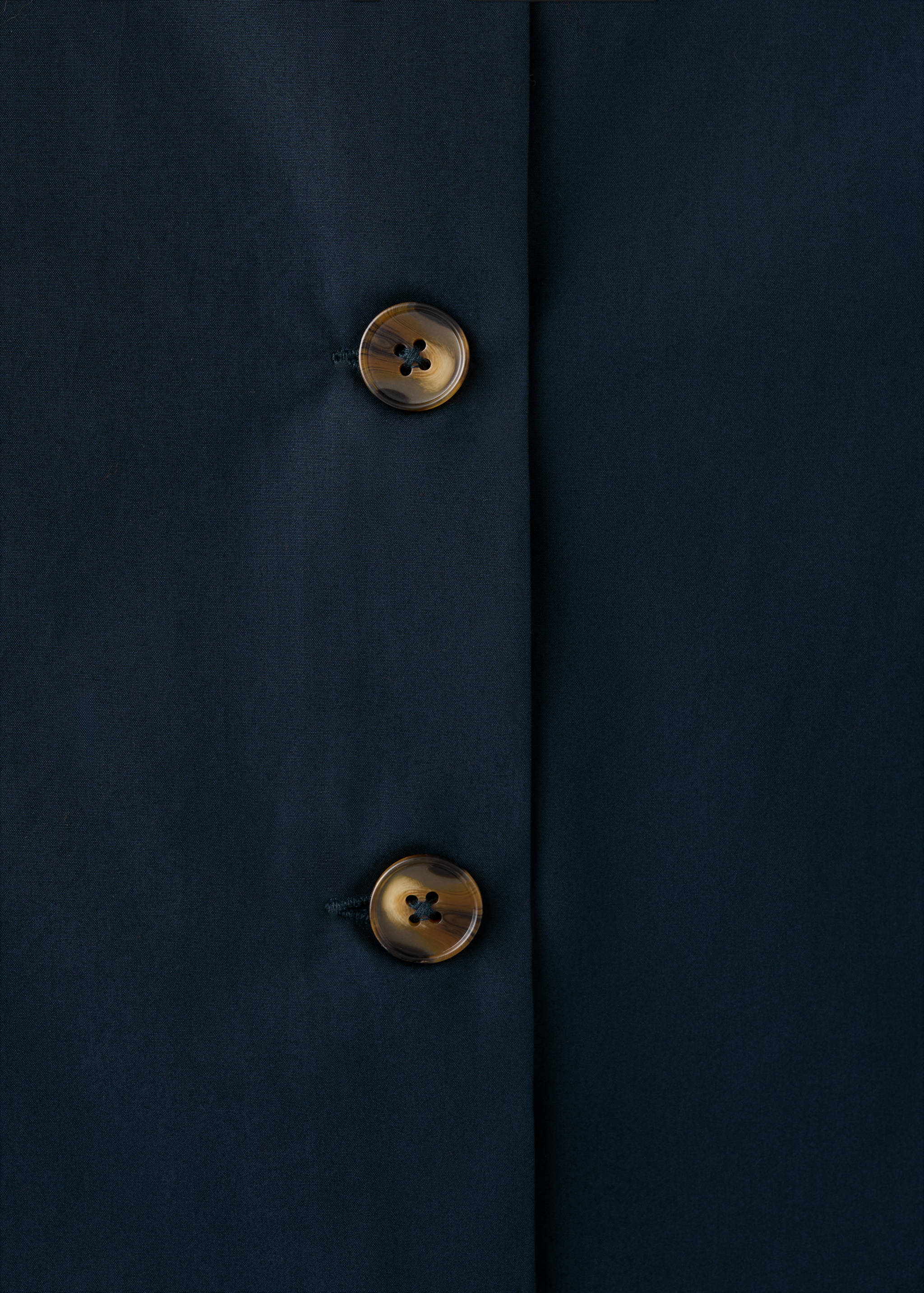 Mango top poppy in navy-023