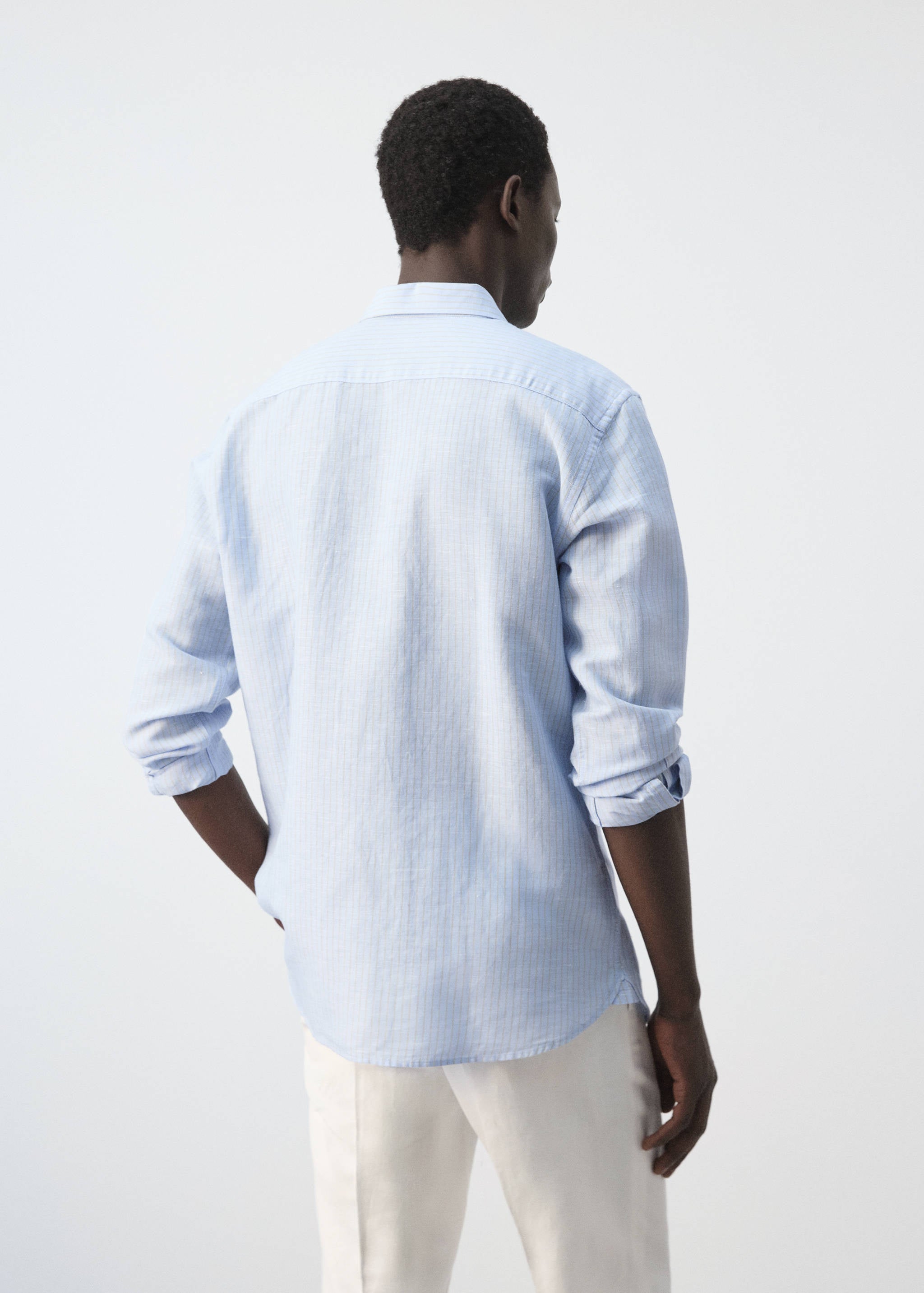 Mango shirt rug in celestial-003
