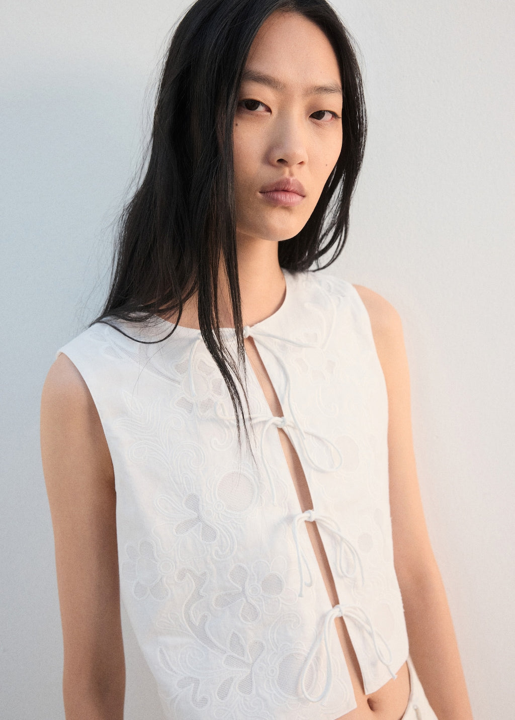 Mango vest broided in white - Image 4