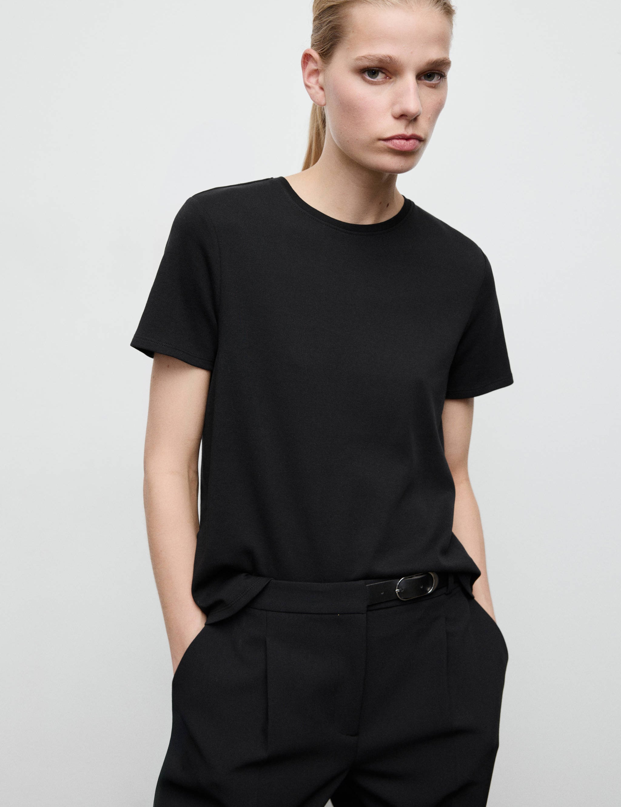 Mango t-shirt riti in black-002