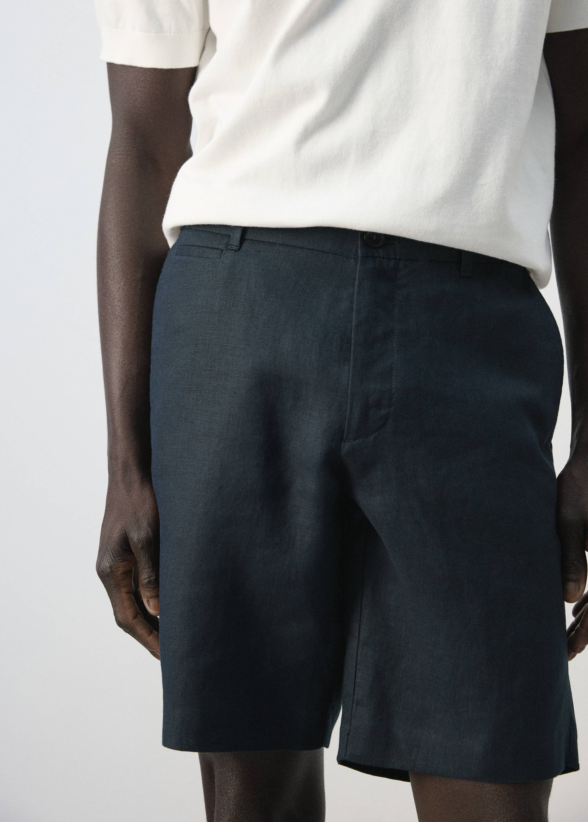 Mango bermudas carp in navy-004