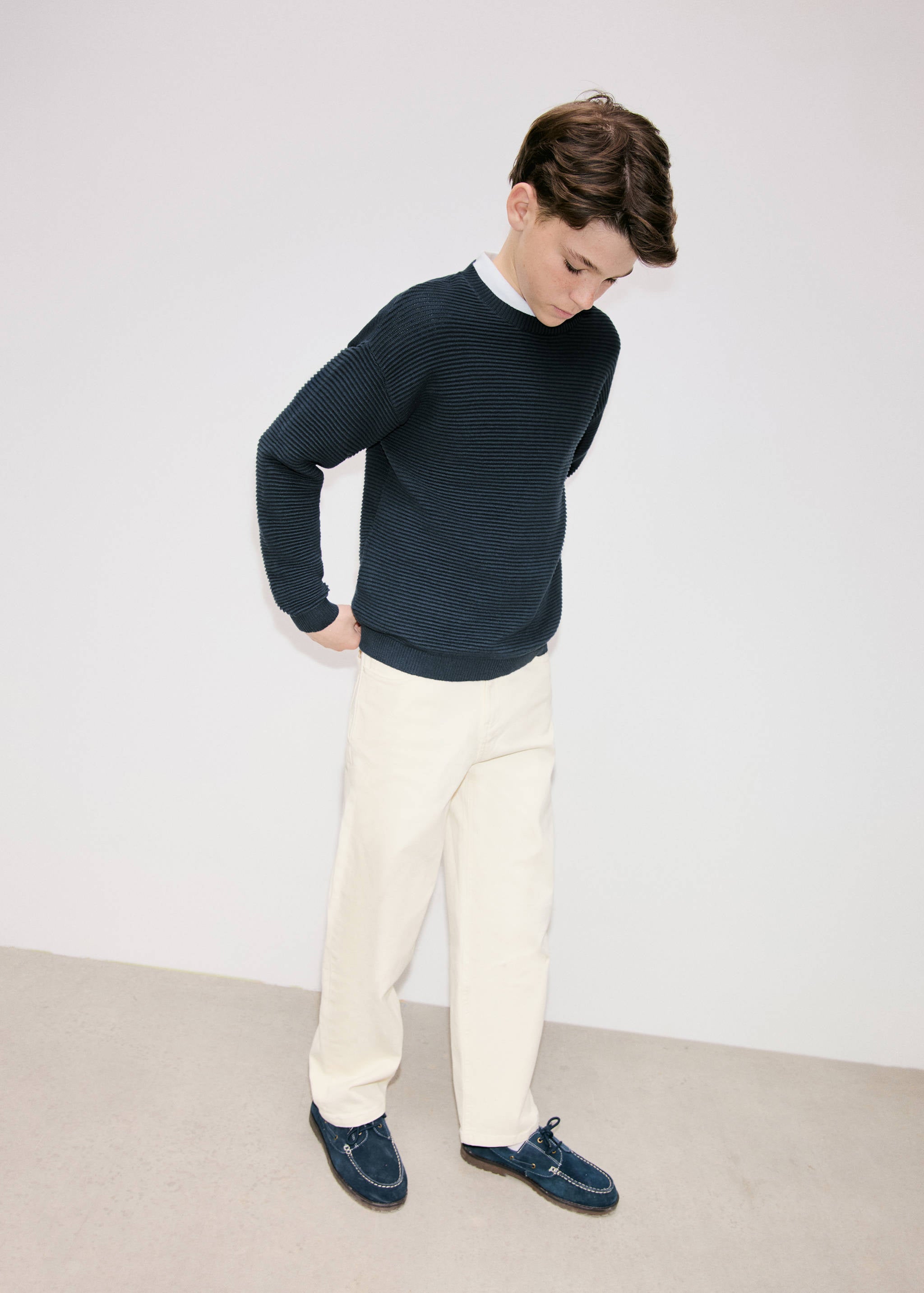Mango trousers chile in raw-001