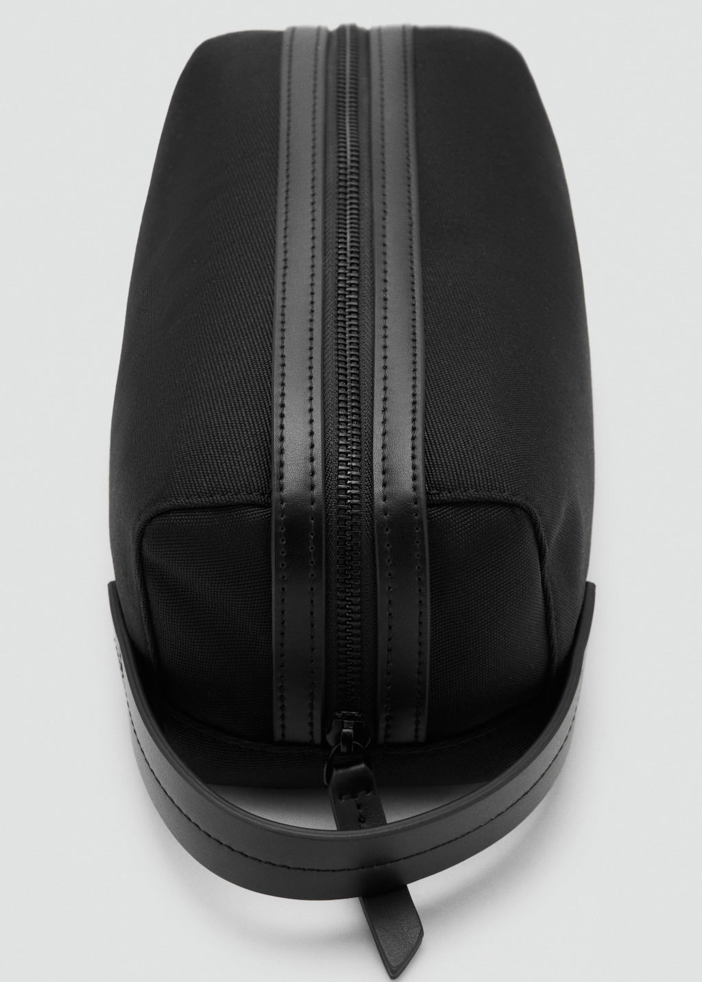 Mango handbag toiletle in black - Image 3