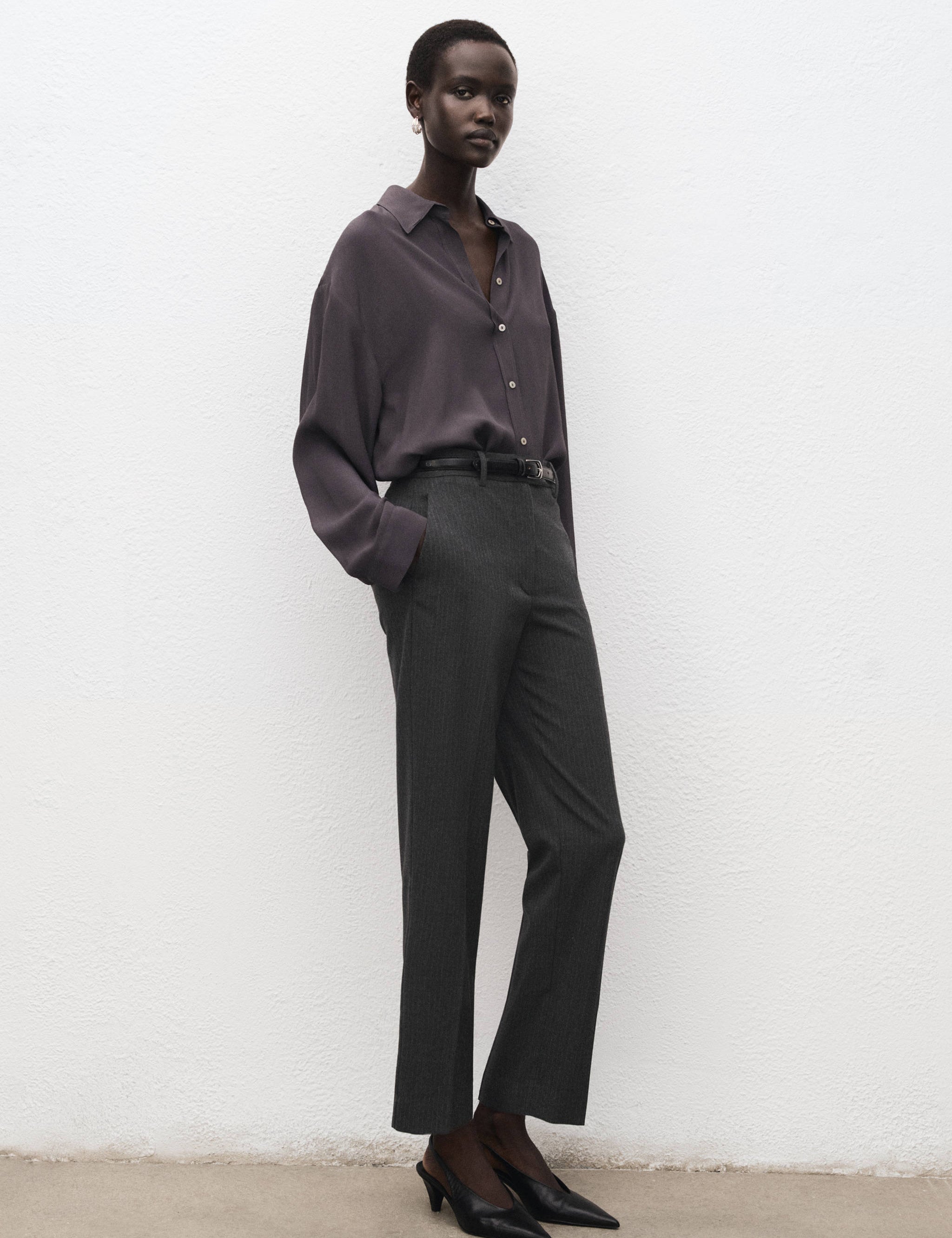 Mango trousers newarm in grey-001