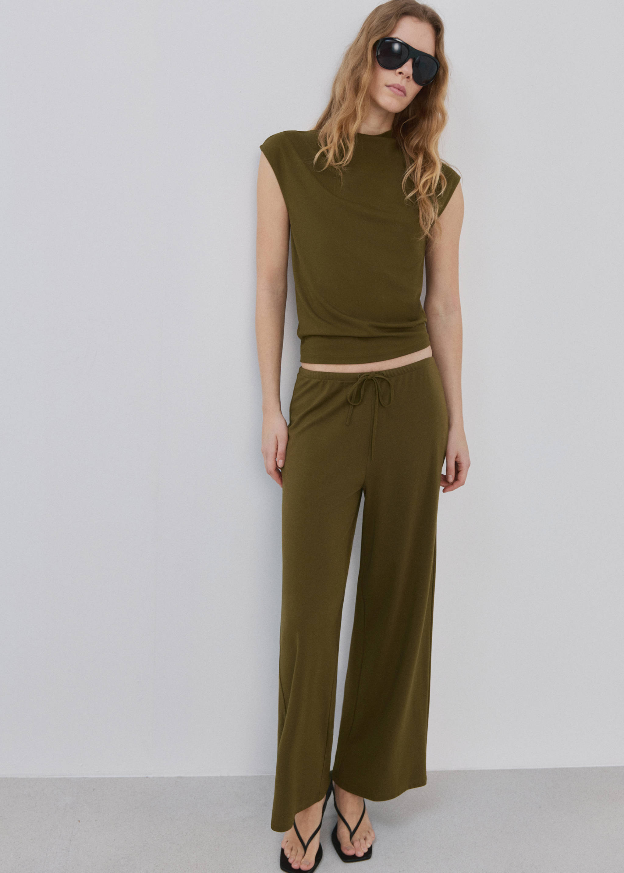 Mango trousers candelap in khaki-001