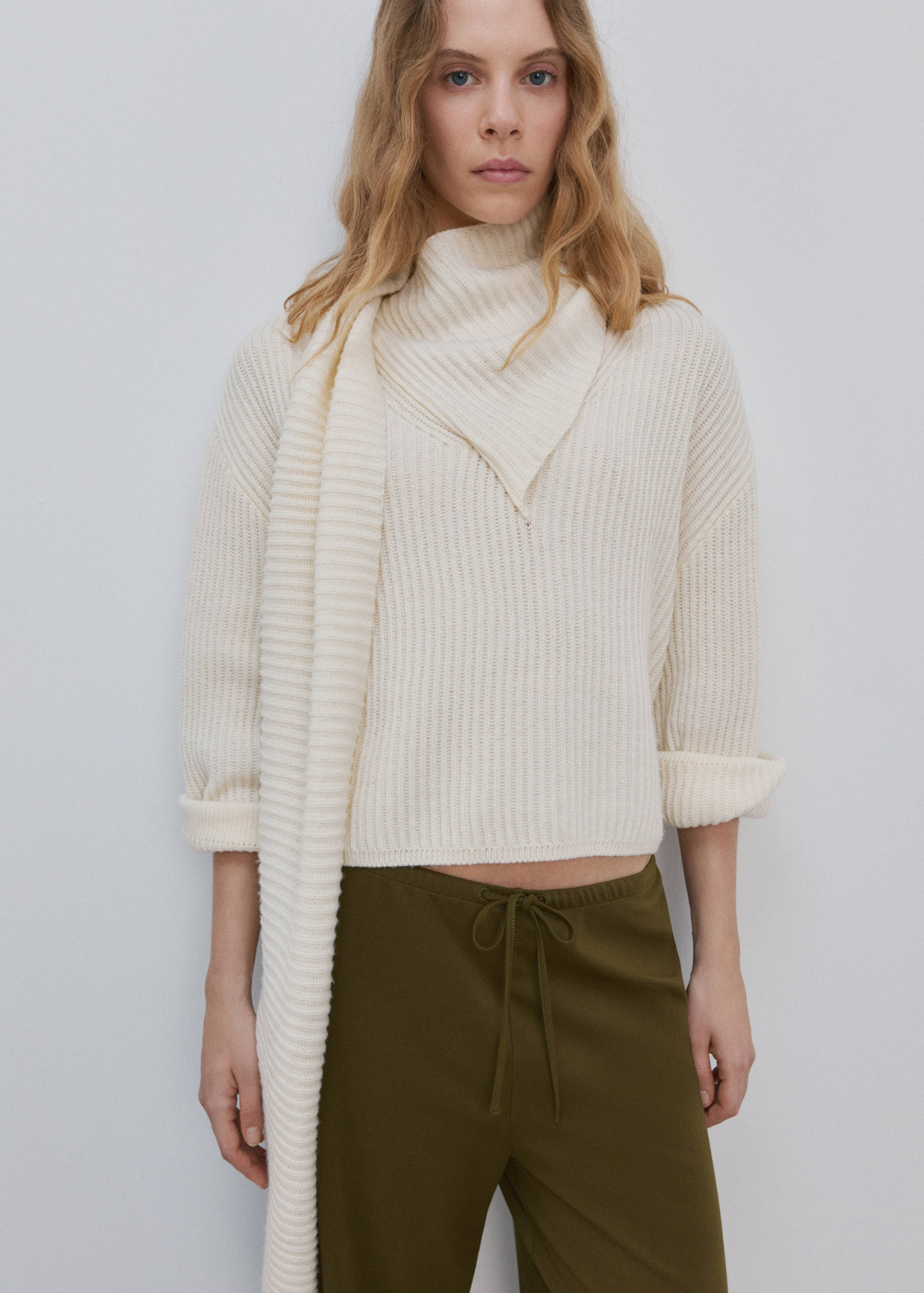 Mango trousers candelap in khaki-008