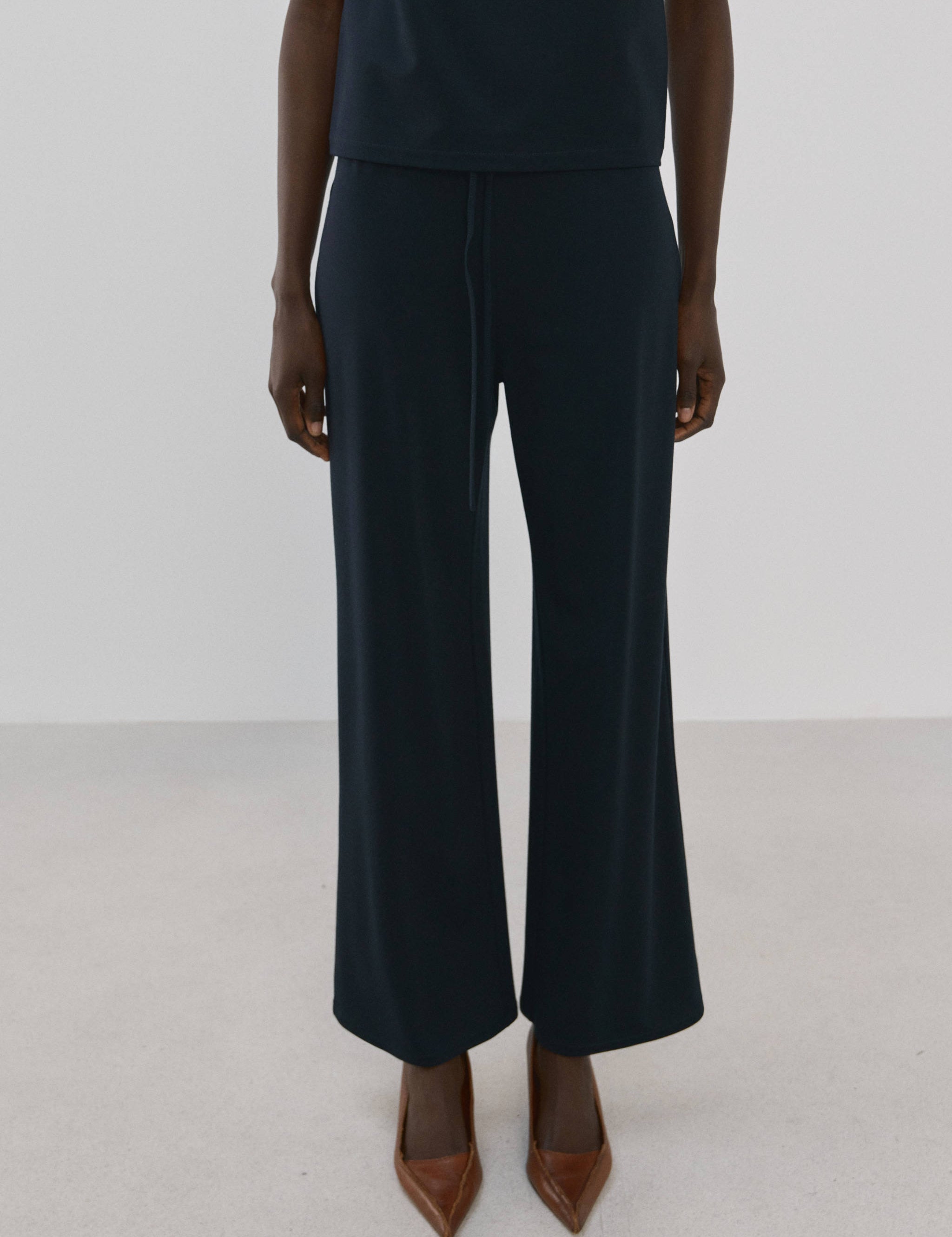 Mango trousers candelap in navy-002