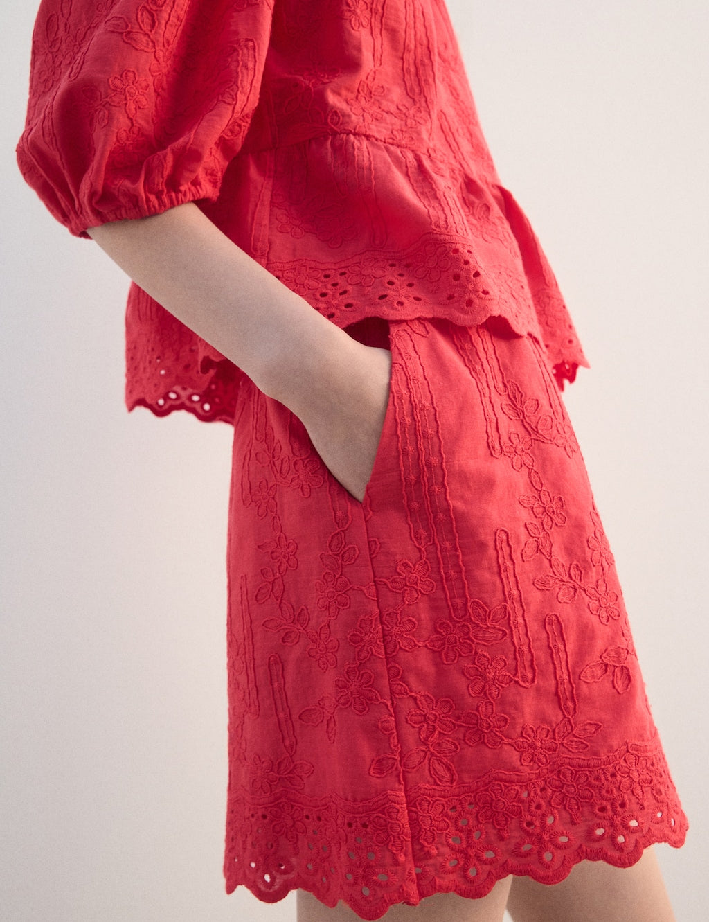 Mango shorts domino in tomato - Image 1