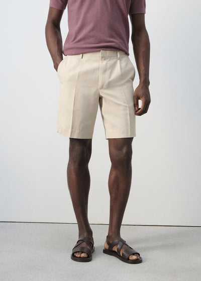 Mango shorts boren in sand - Image 1