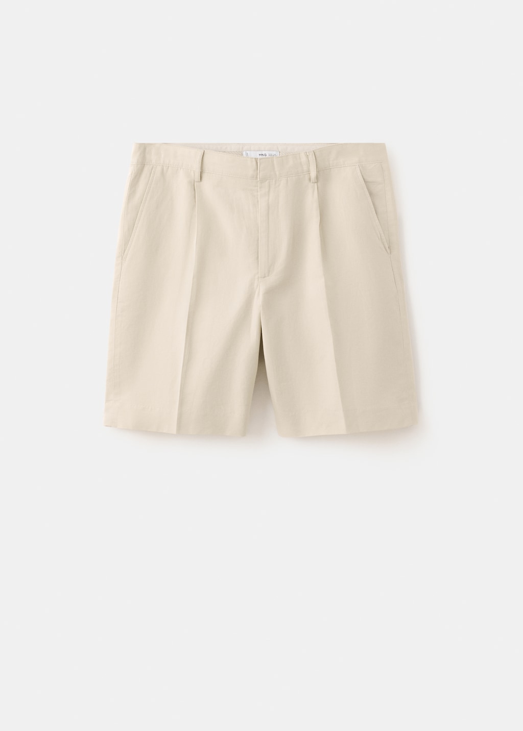 Mango shorts boren in sand - Image 2