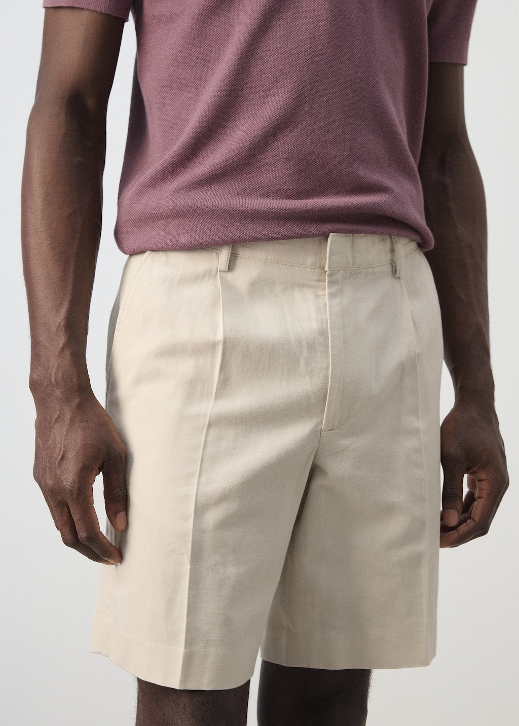 Mango shorts boren in sand - Image 4