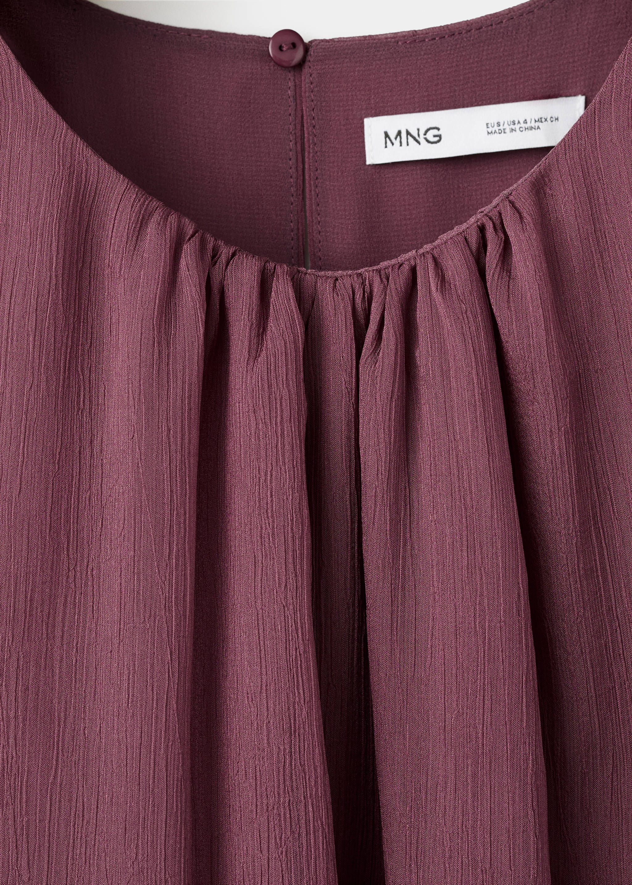Mango dress cake in eggplant