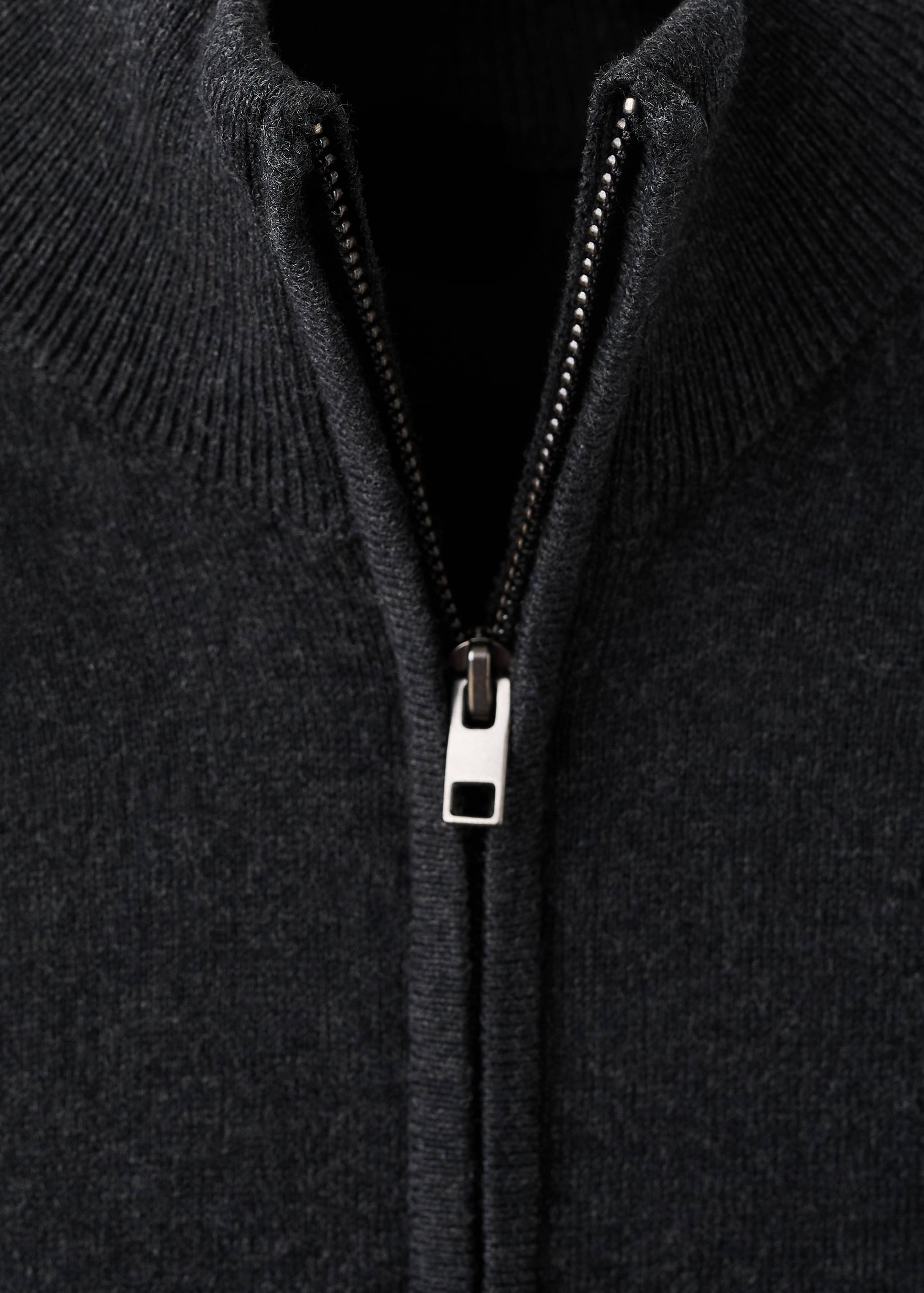 Mango cardigan luke in anthracite-023