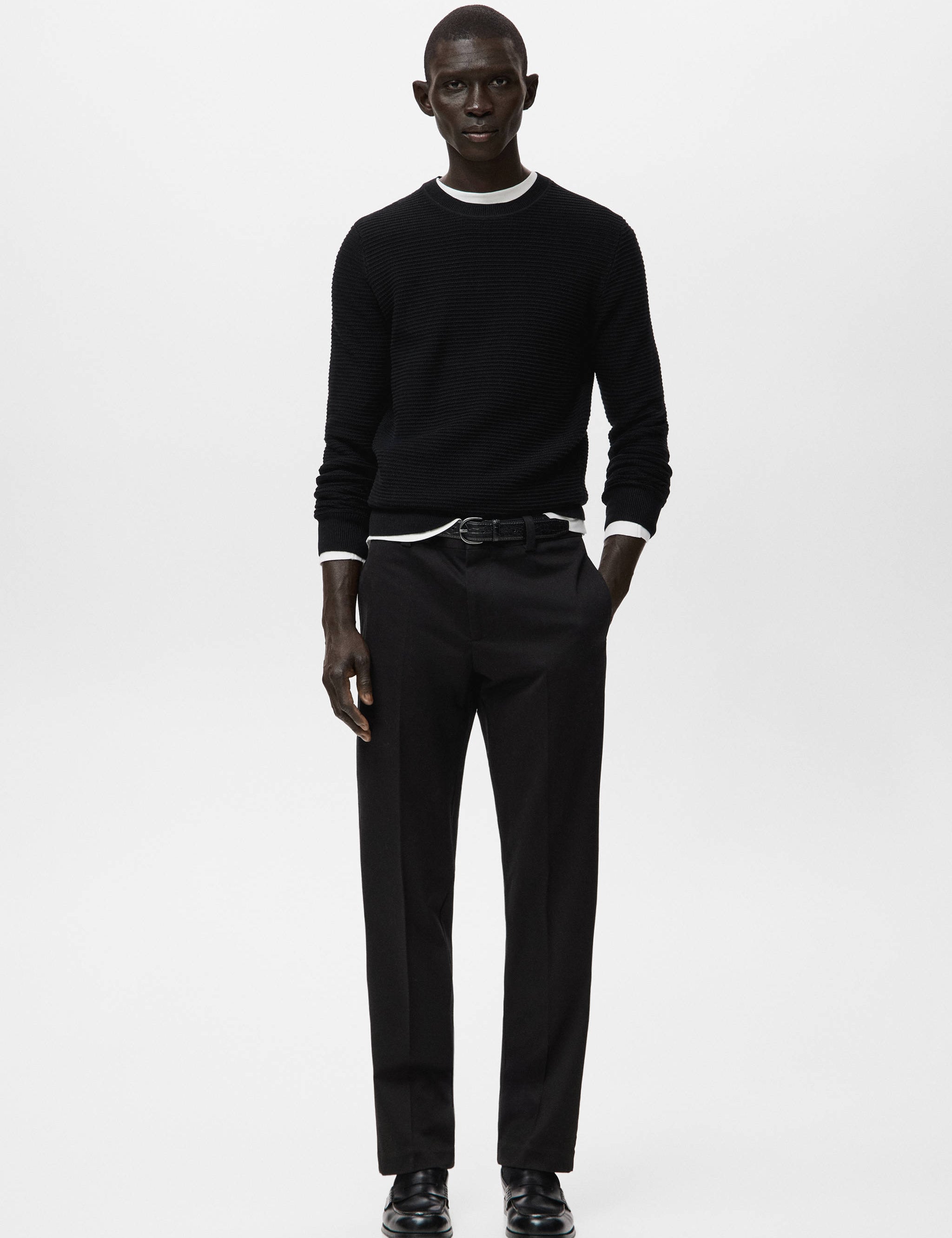 Mango trousers koda in black-001
