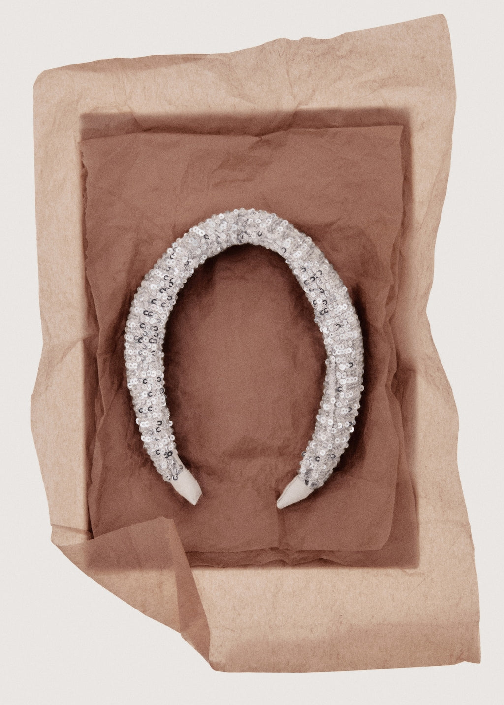 Mango headband ada in sand - Image 4