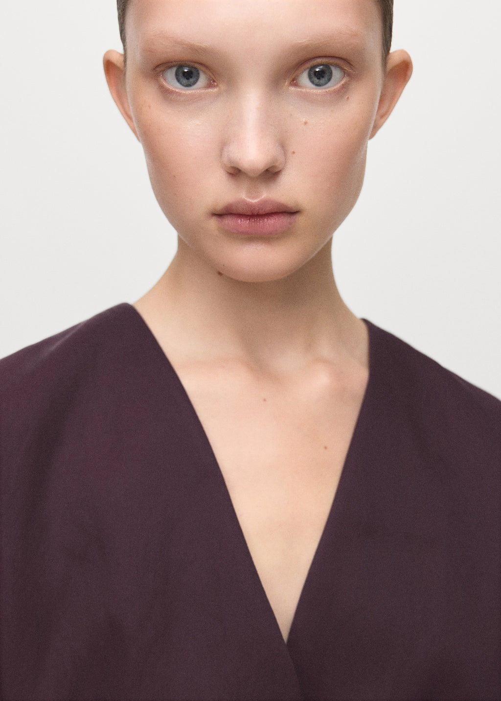 Mango blouse cherry in eggplant - Image 4