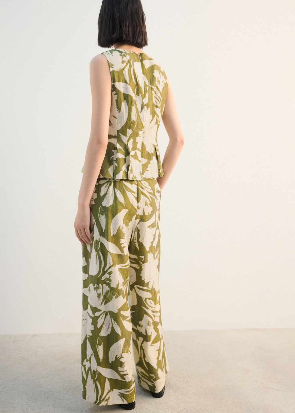Mango trousers spin in green - Image 6