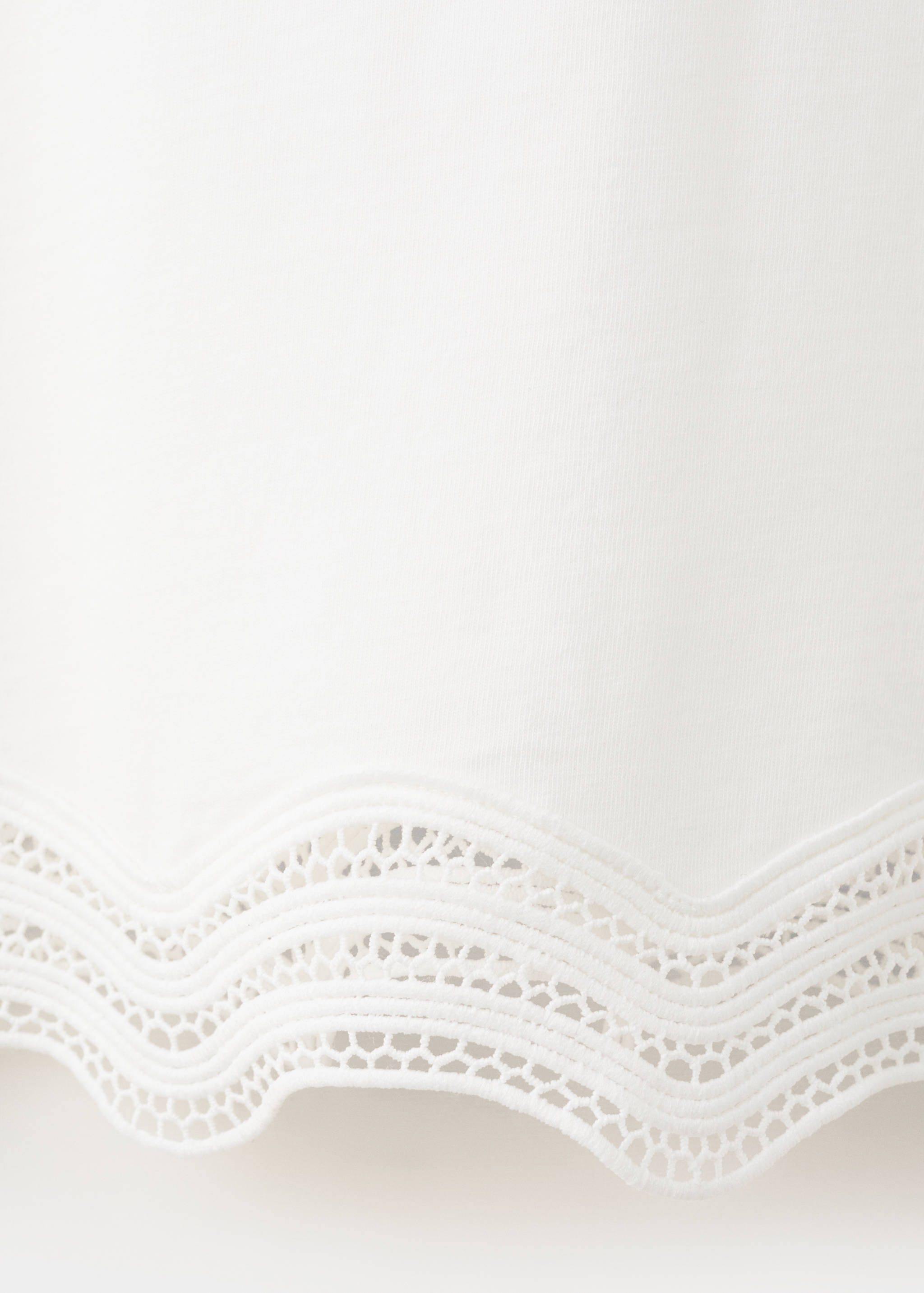 Mango camiseta ona in white