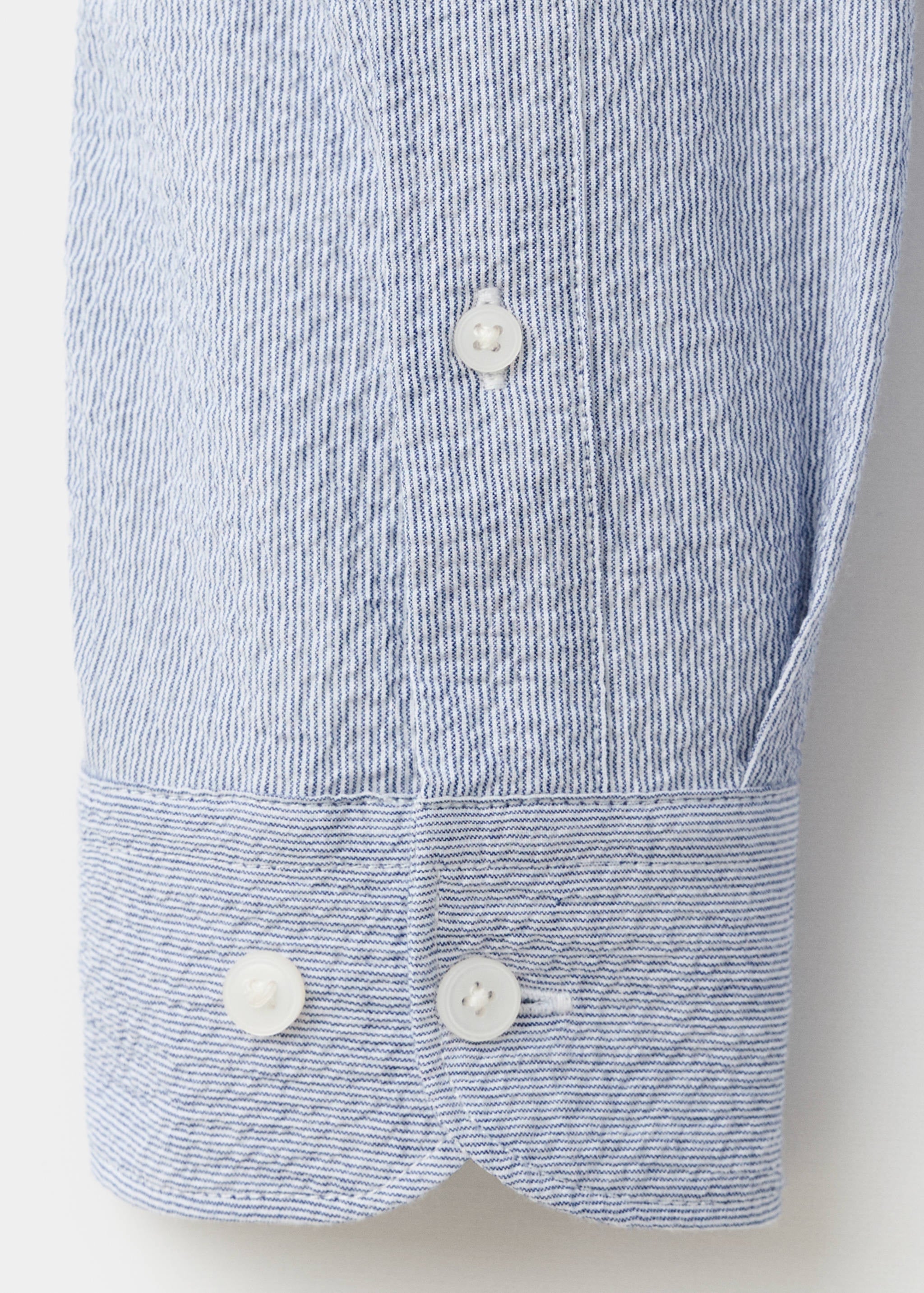 Mango camisa kissos in carpet