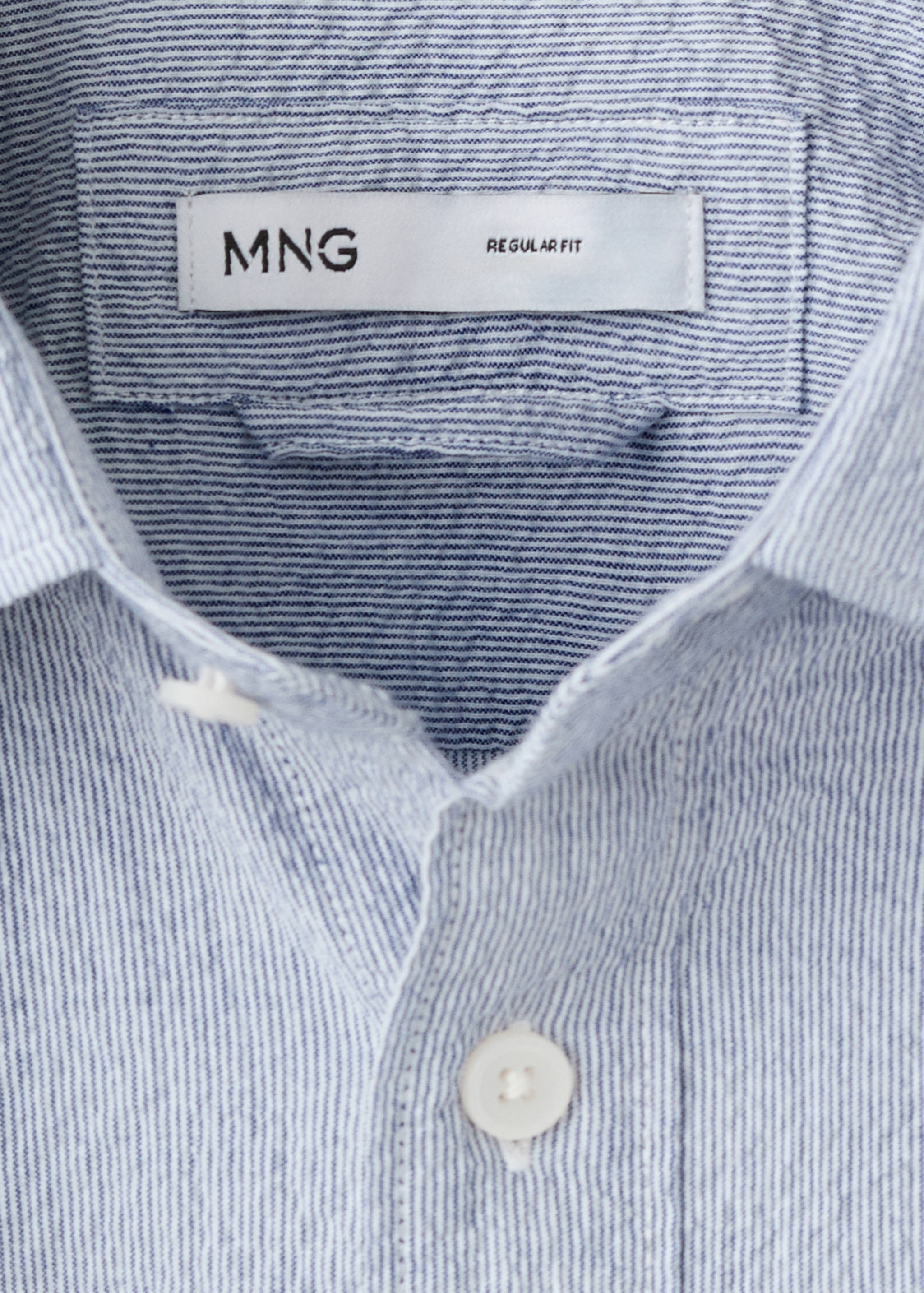 Mango camisa kissos in carpet