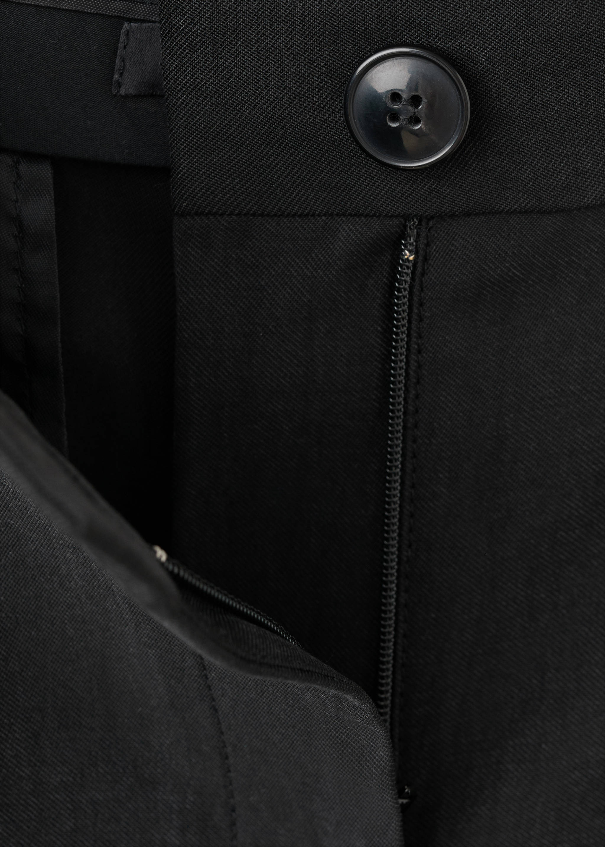 Mango bermudas napoli in black