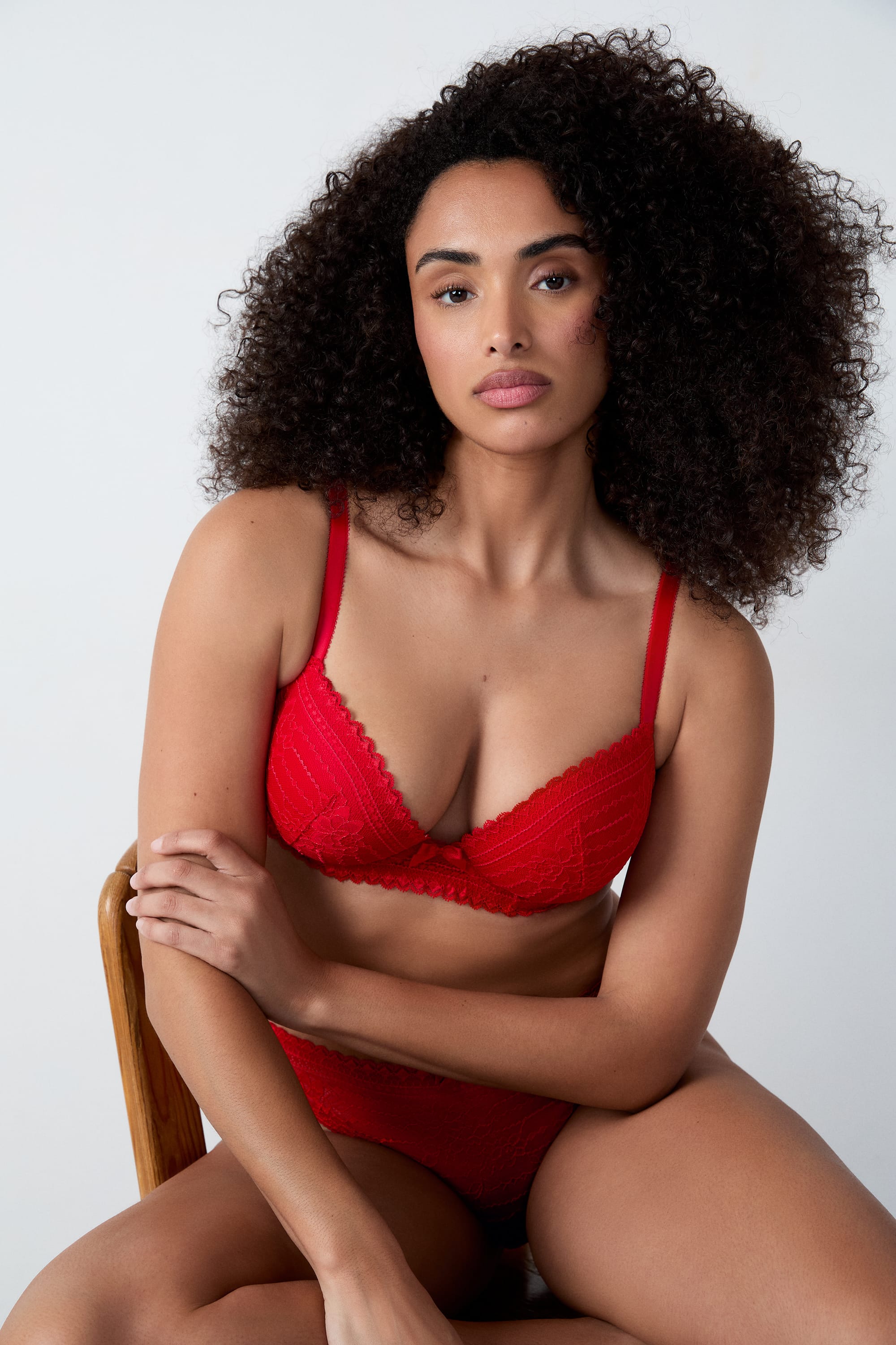Etam panama - n 5 classique in red