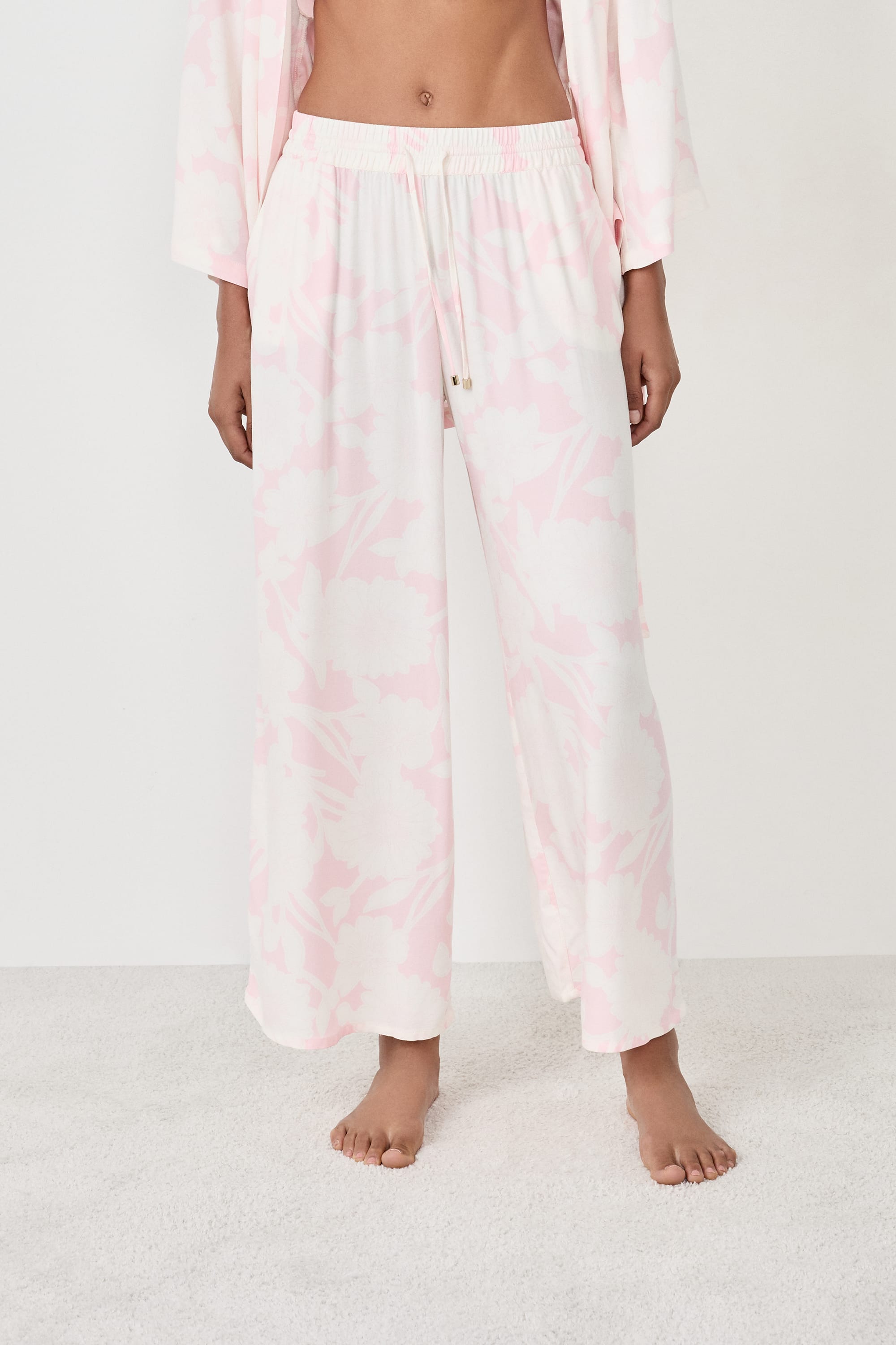Etam magnolia - pantalon 7/8 spe in imp fond rose - Image 1