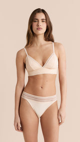 Etam aura - N8 triangle in blush - Image 5