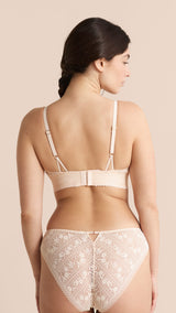 Etam aura - N8 triangle in blush - Image 4