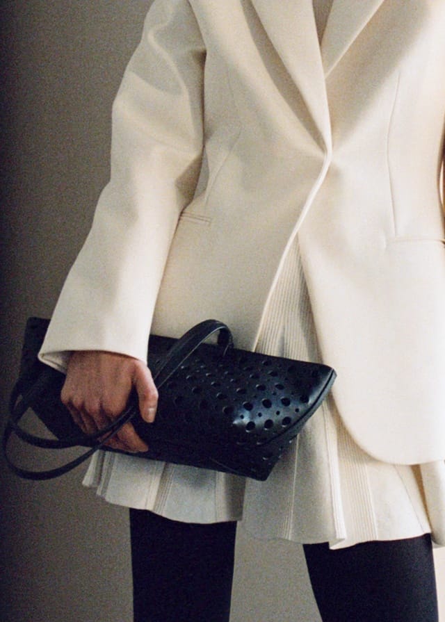 Mango shoulder bag troque in black