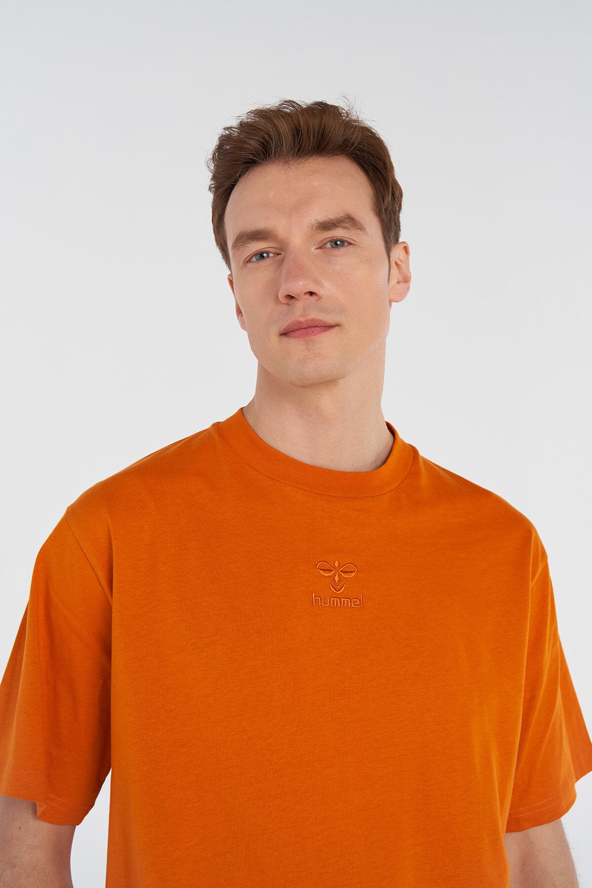 Hummel hmlBRITT oversize t-shirt s/s in marmalade - Image 7