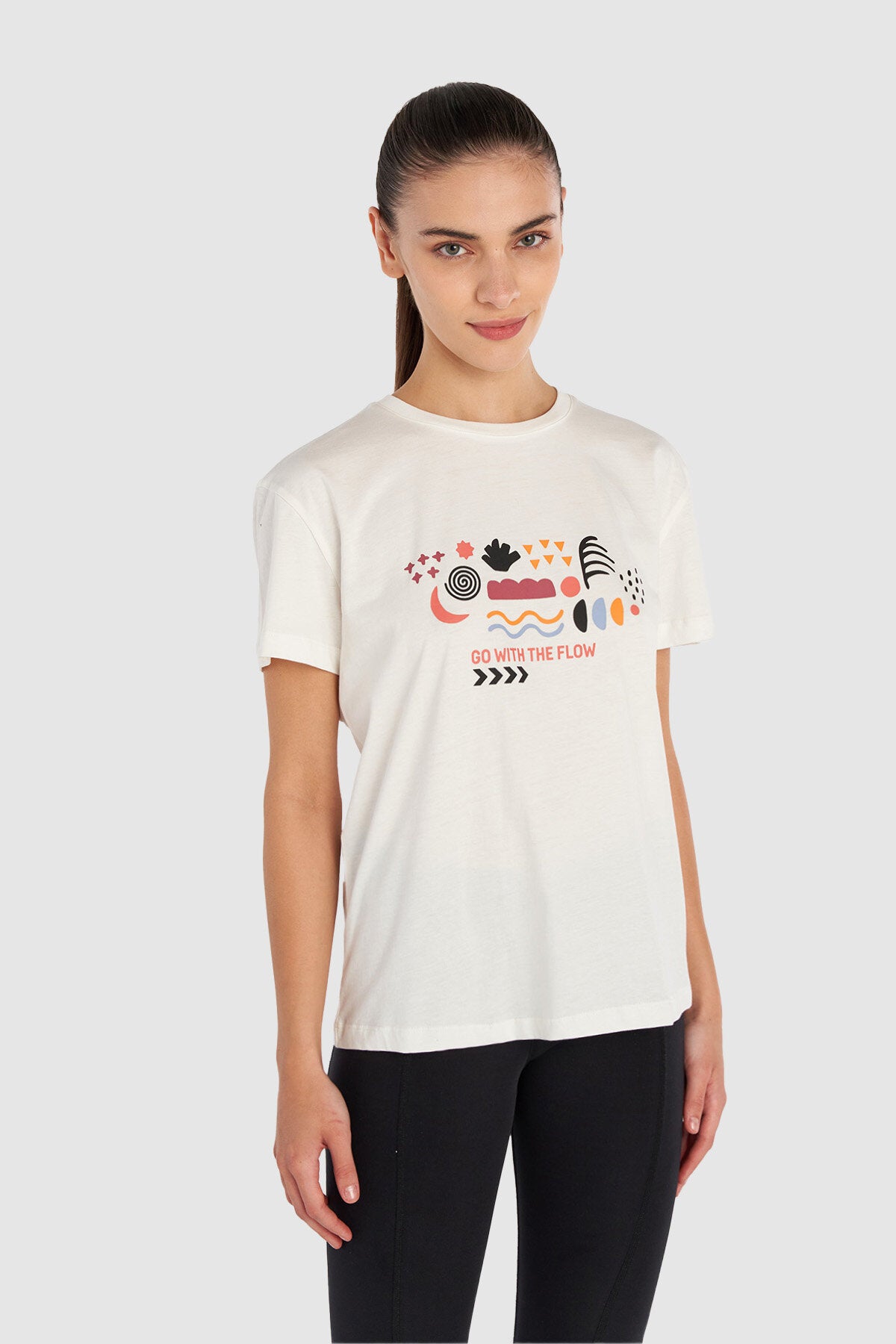 Hummel hmlDORY t-shirt s/s in off white - Image 1